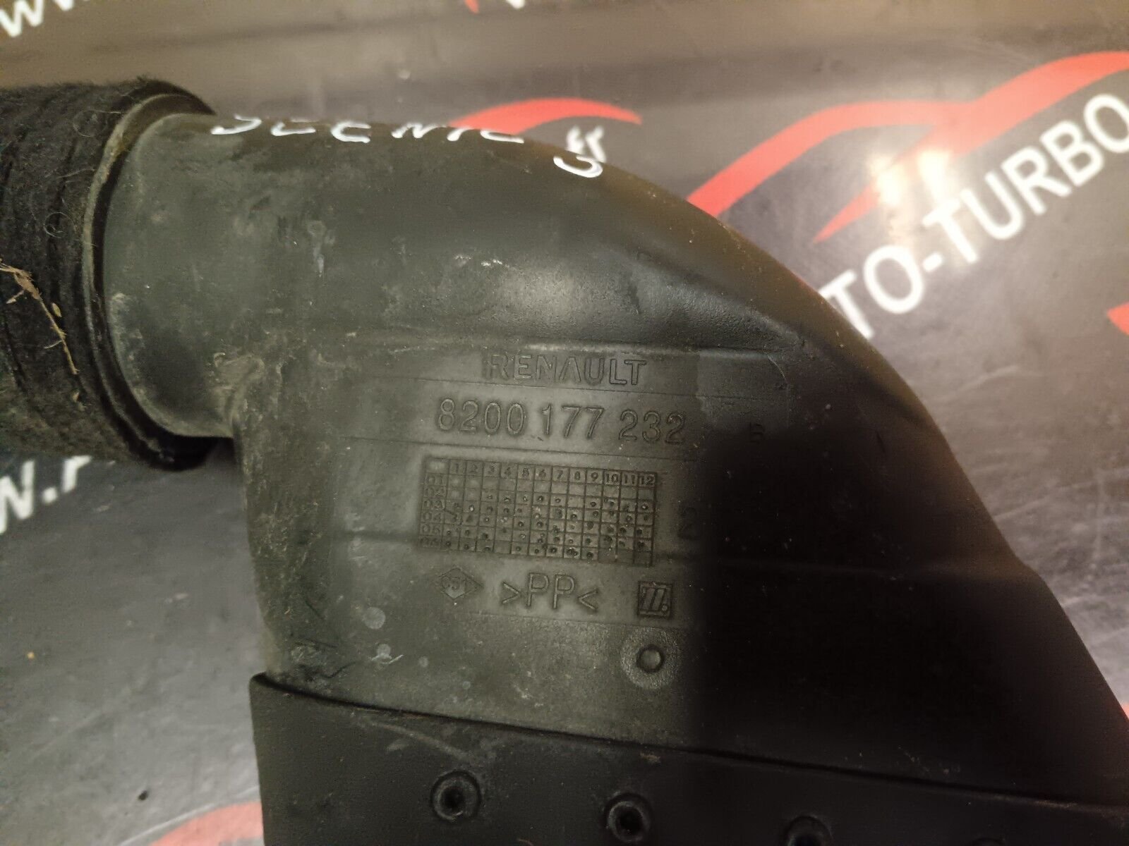 TUYAU DURIT ADMISSION RENAULT SCENIC 2 REFERENCE: 8200177232