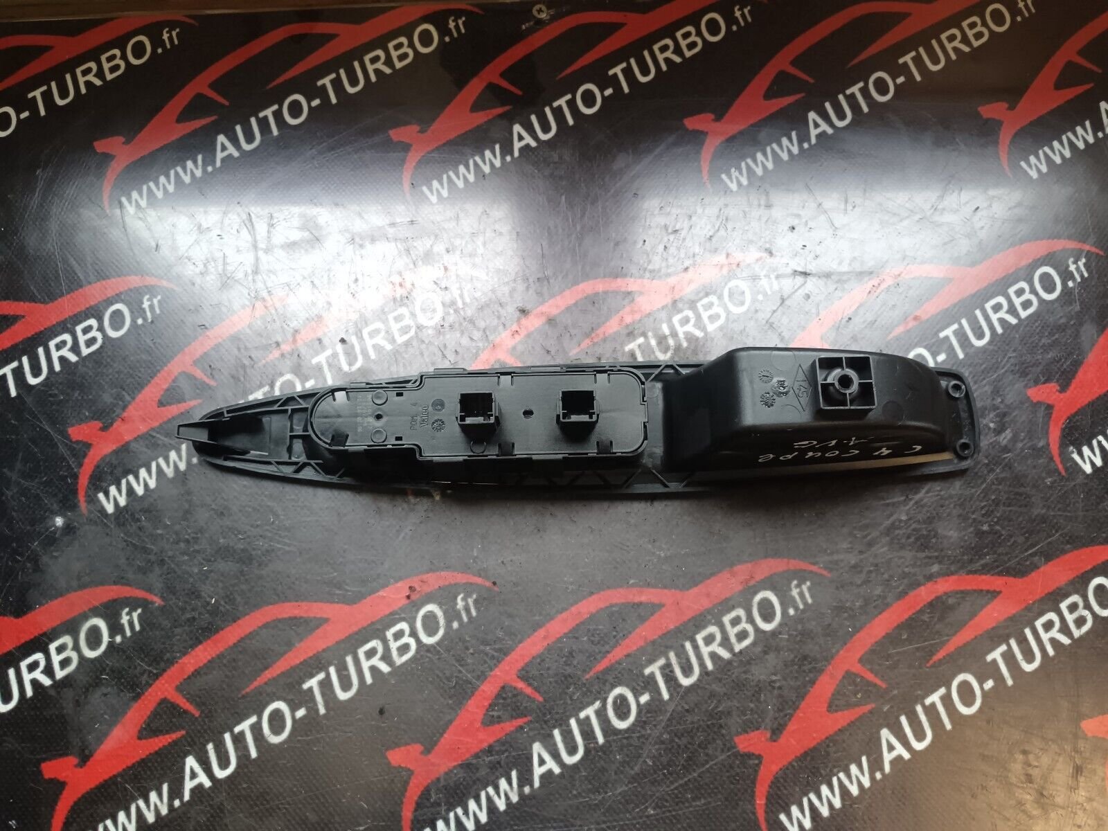 COMMANDE LEVE VITRE AVANT GAUCHE CITROEN C4 1.6VTI 90CH COUPE