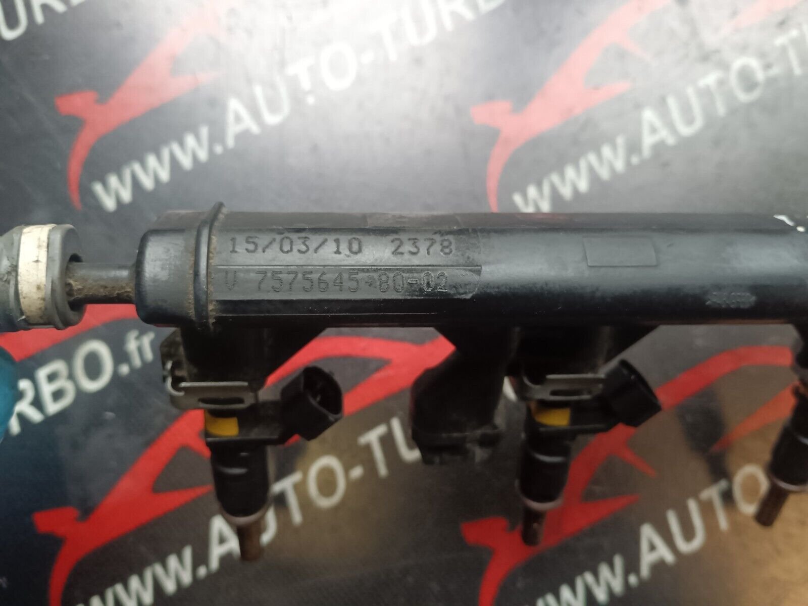 RAMPE D'INJECTION CITROEN C4 1.6VTI REFERENCE: V757564580