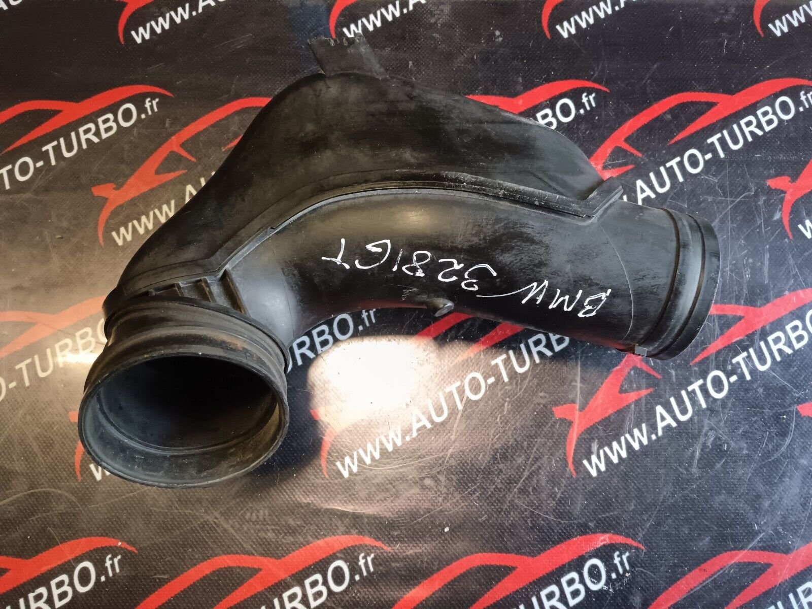 TUYAU D'ADMISION D'AIR BMW 328i REFERENCE: 70522747