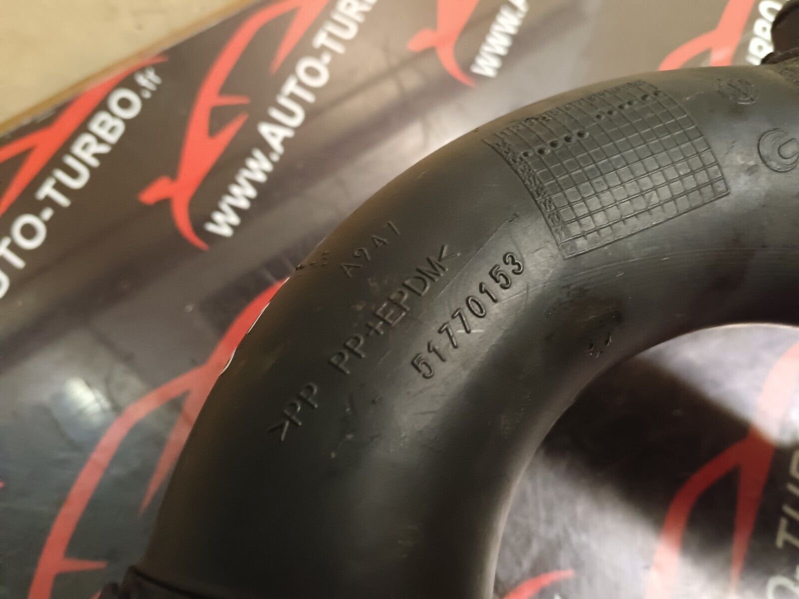 TUYAU DURIT TURBO ALFA ROMEO 159 REFERENCE: 51770153