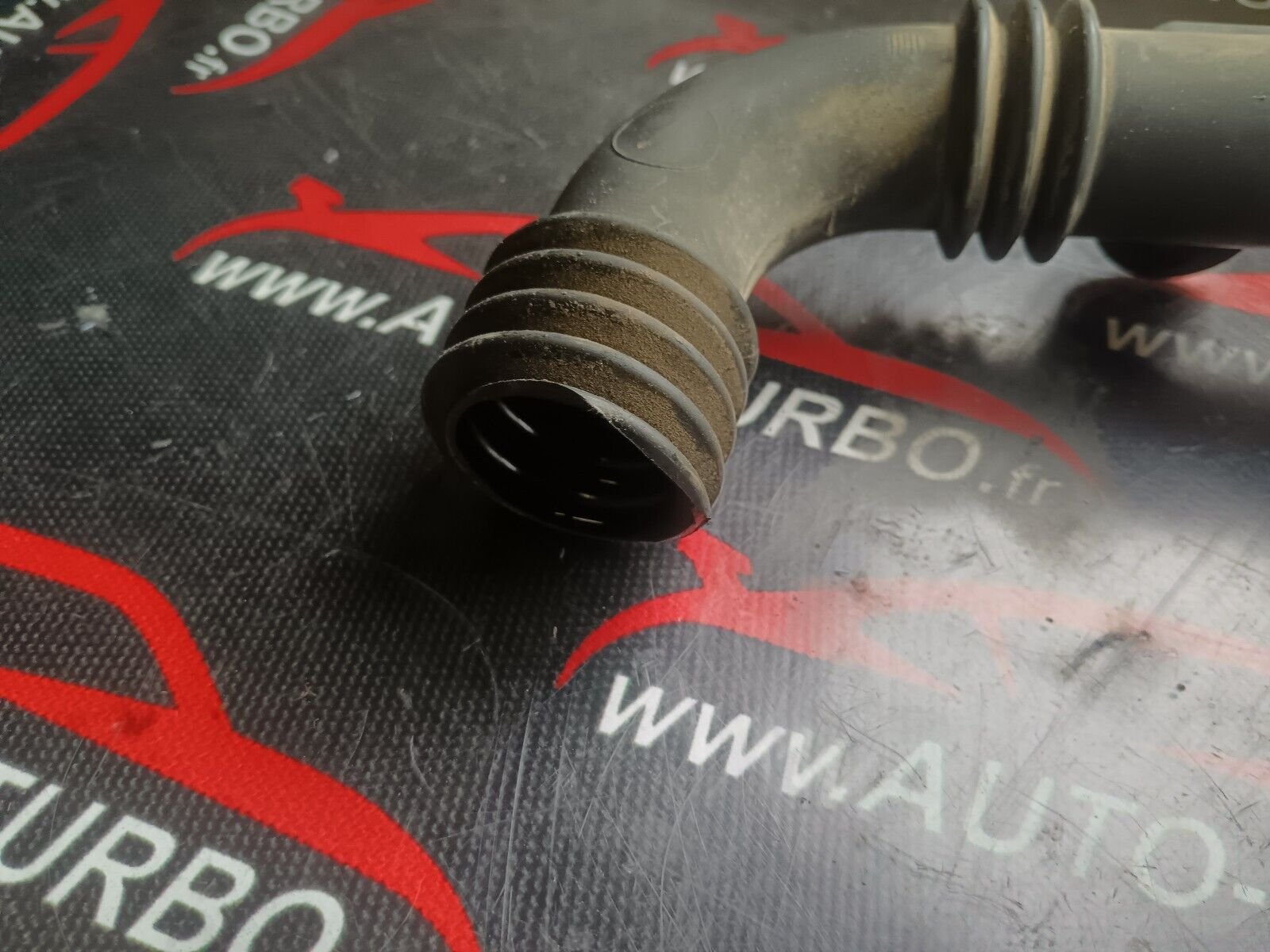 DURITE TUYAU CLIO 3 1.5DCI REFERENCE: 8200468372