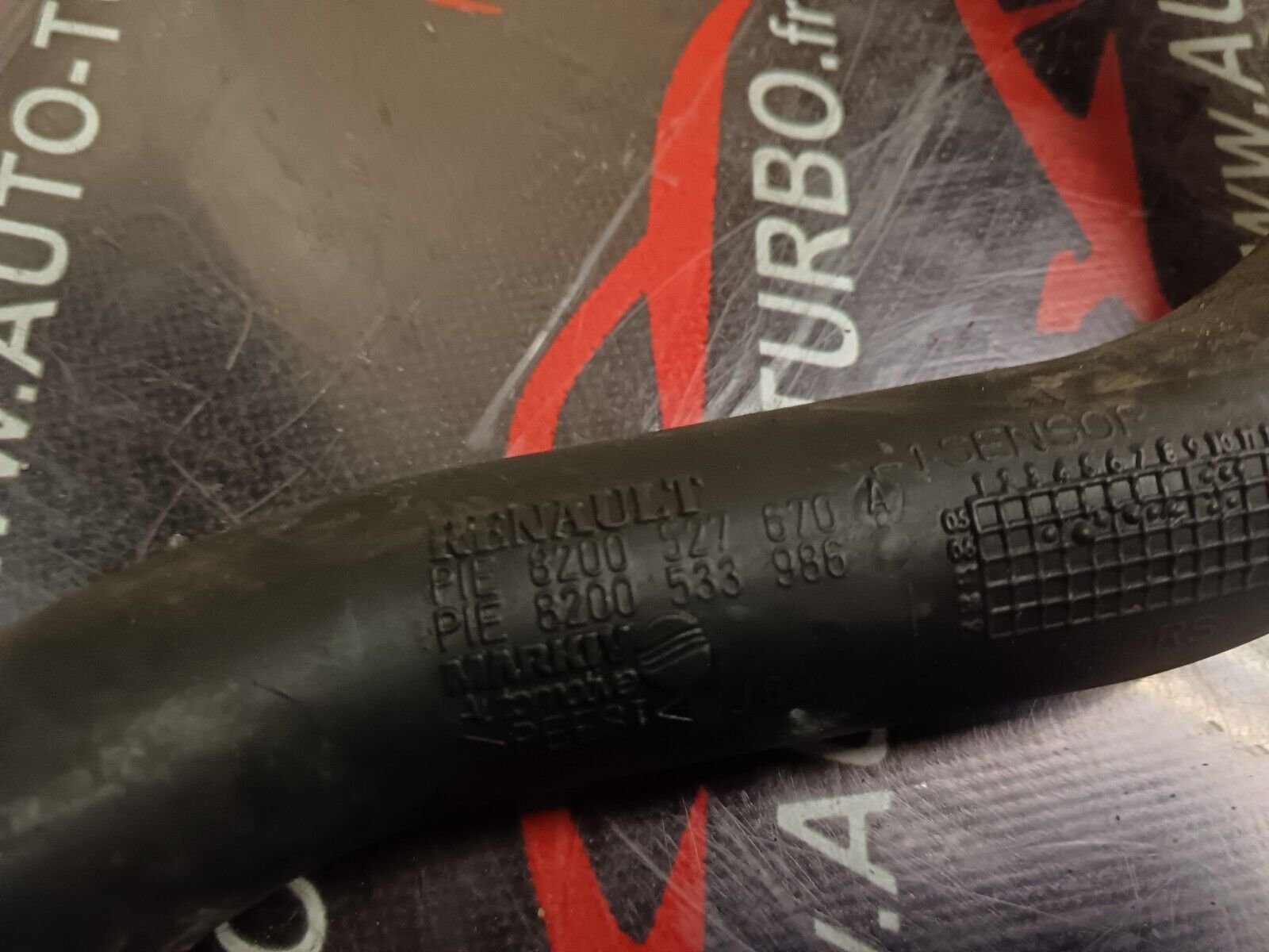 TUYAU DURIT TURBO RENAULT SCENIC 2 REFERENCE: 8200527670