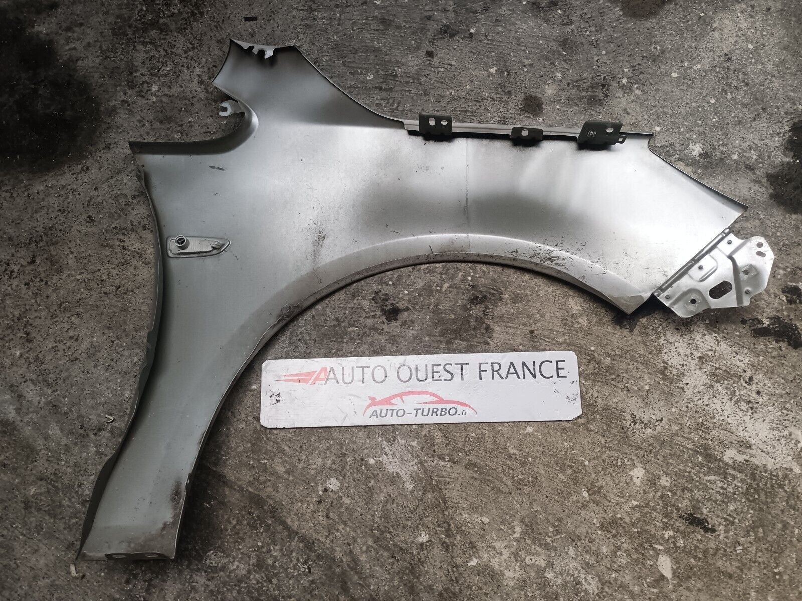 AILE AVANT GAUCHE OPEL ASTRA J REFERENCE: 13390002