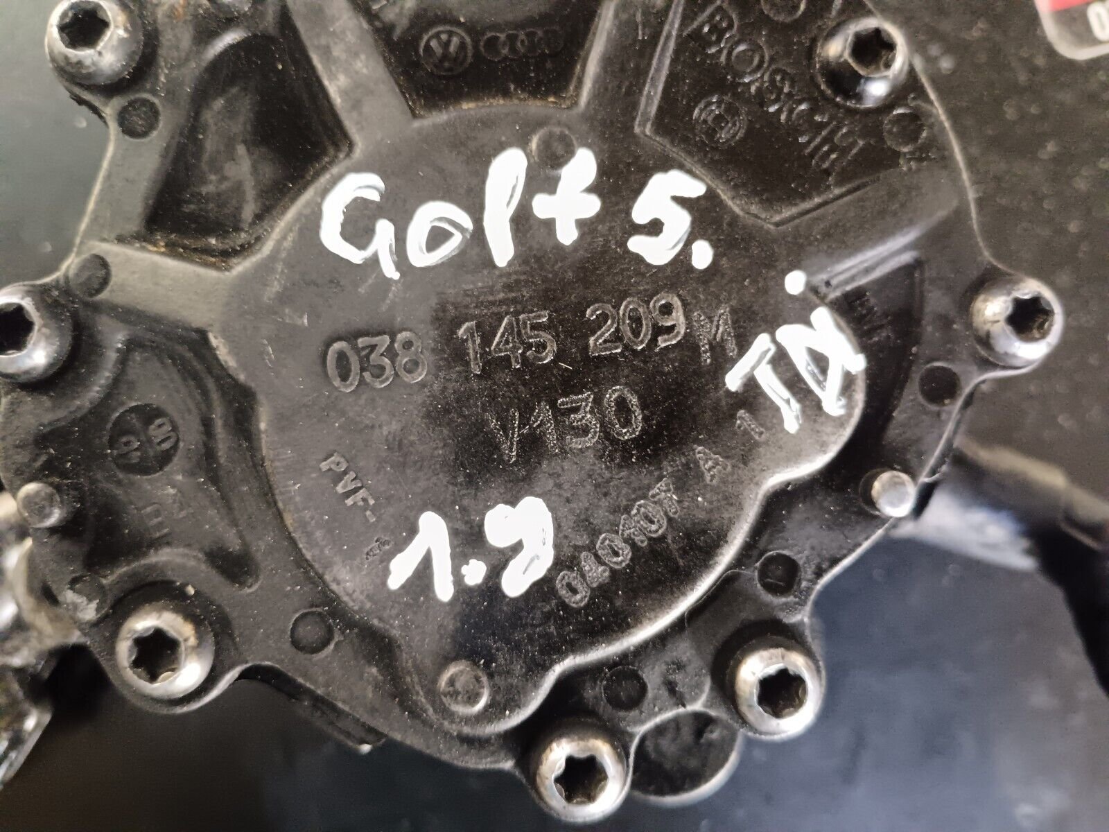 POMPE A VIDE VOLKSWAGEN GOLFV 1.9CDTI REFERENCE: 038145209