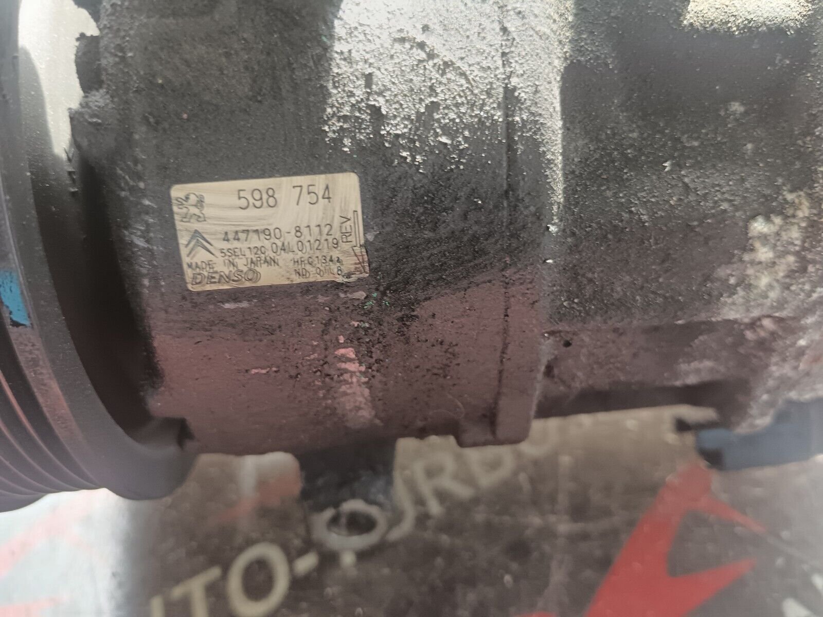 COMPRESSEUR DE CLIMATISATION  CITROEN C4 1.6VTI REFERENCE: 598754