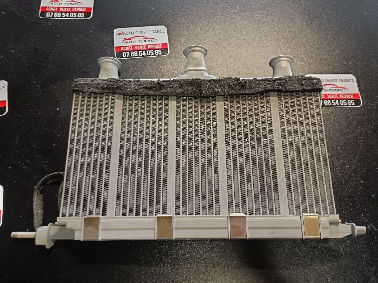 RADIATEUR DE CHAUFFAGE BMW E60 REFERENCE: 5HB00860800