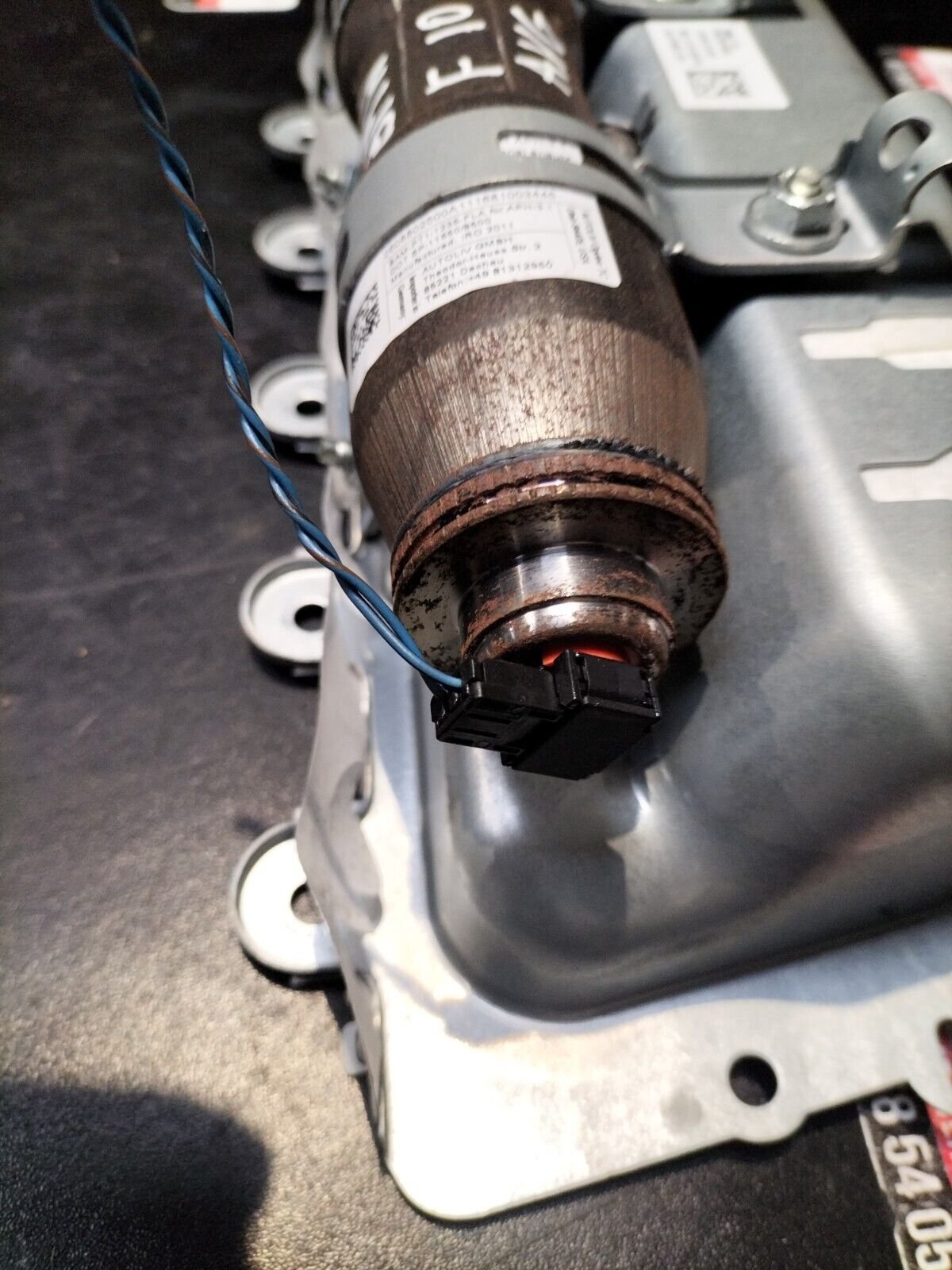 AIRBAG FRONTAL PASSAGER BMW F10 VOLANT A DROITE 611012001B