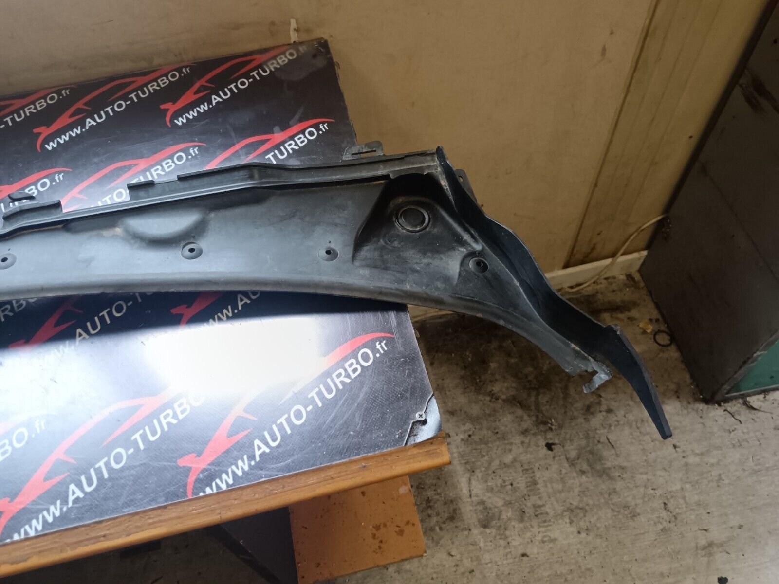 MOULURE  BMW 328iGT REFERENCE: 7285941