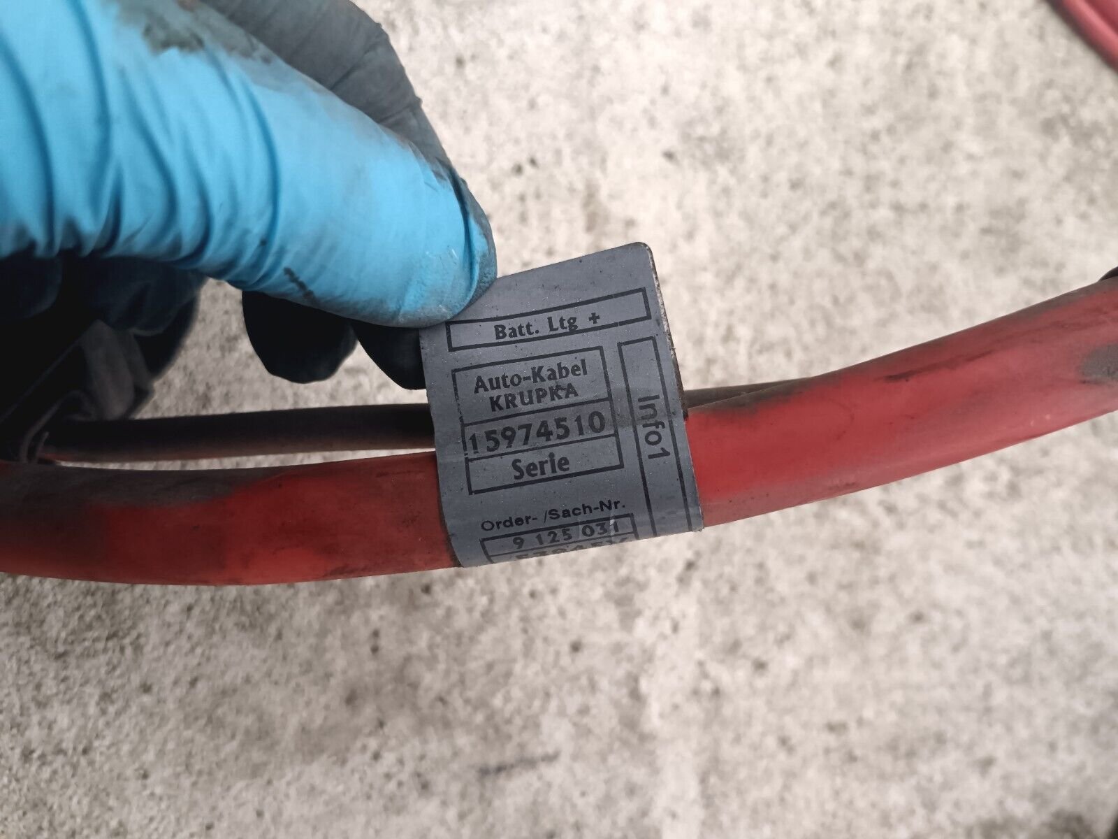 CABLE BATTERIE POSITIF BMW SERIE1 120i REFERENCE:15974510