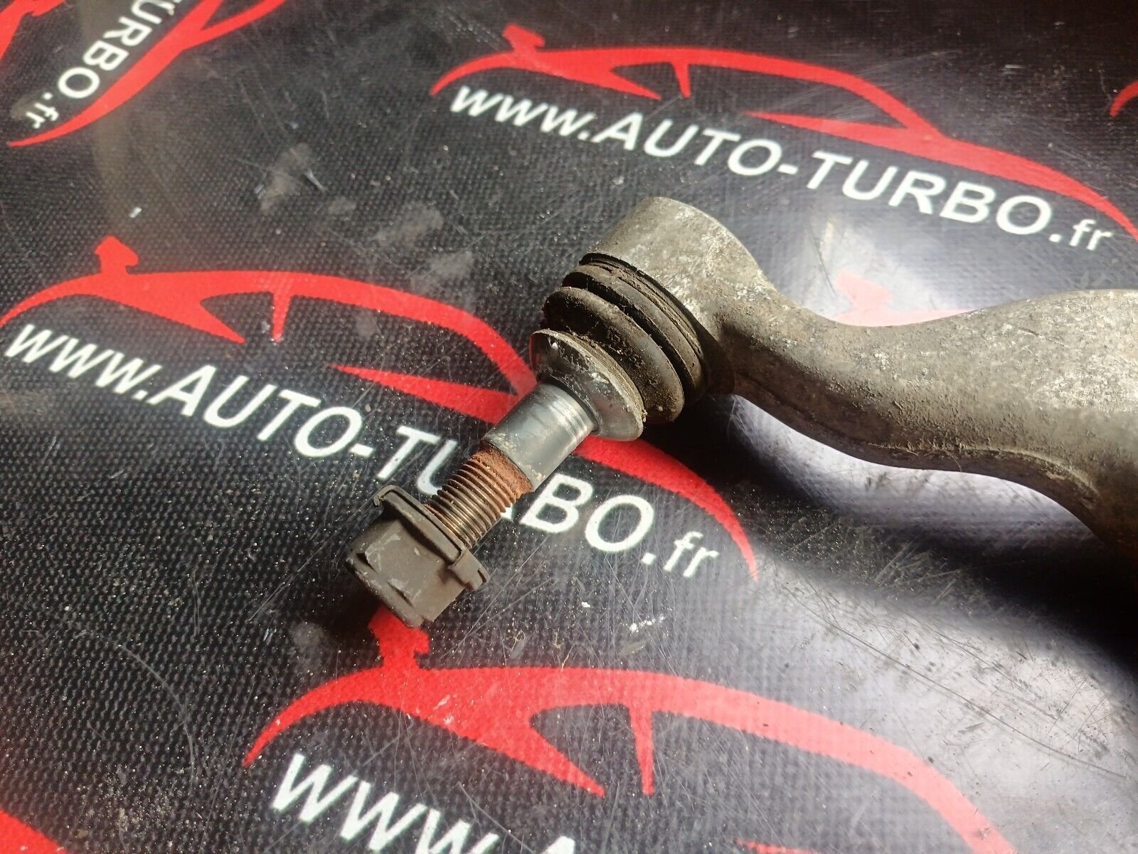 BRAS DE SUSPENSION AVANT GAUCHE BMW SERIE 1 E87 120i 150CH REFERENCE: 6765305