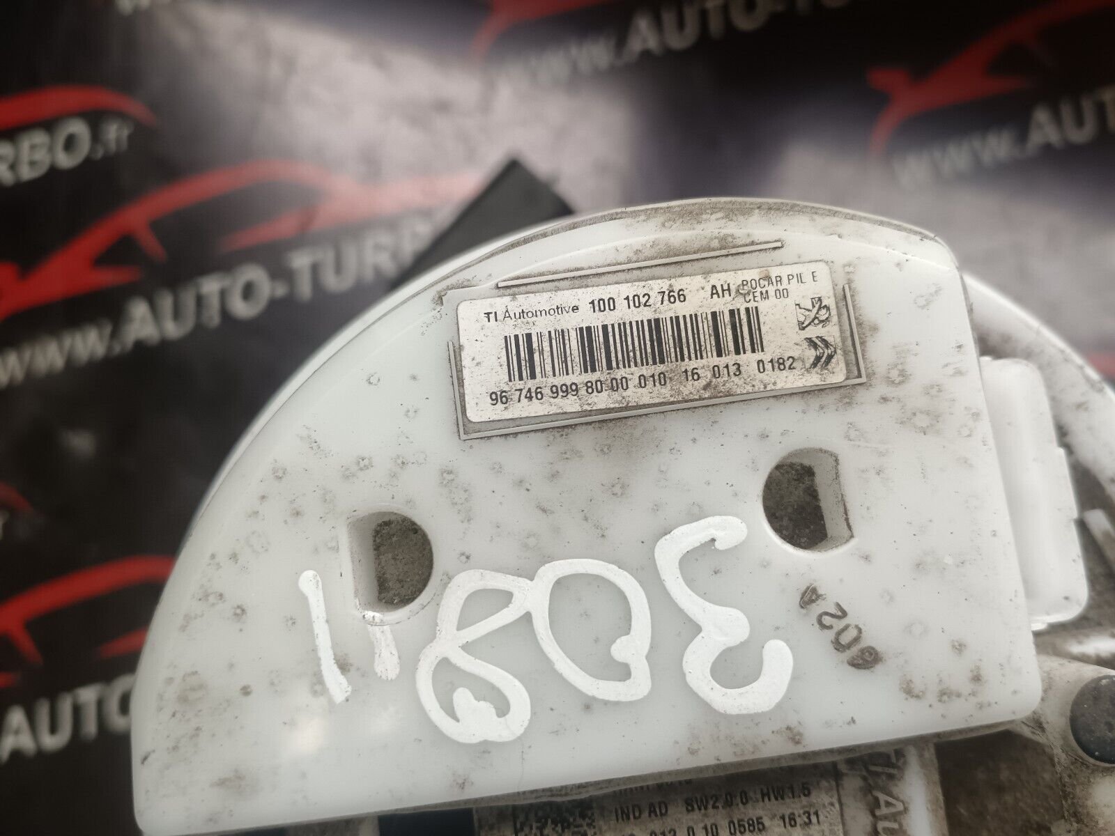 POMPE A GAVAGE PEUGEOT 308 II 1.2 REFERENCE: 967469998