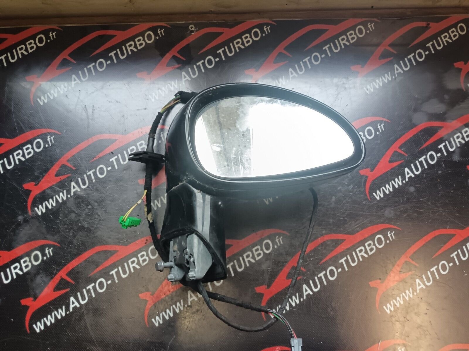 RETROVISEUR DROIT CITROEN C4 1.6VTI 90CH COUPE REFERENCE: 96467112