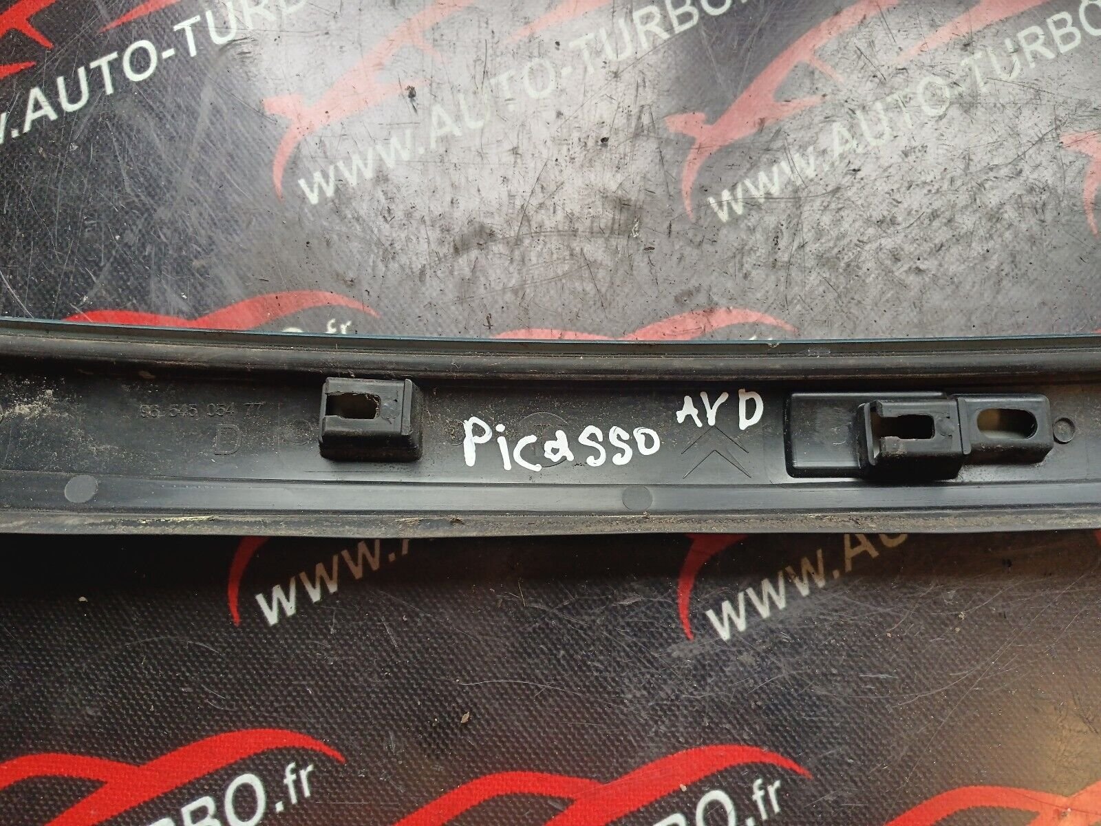 BAIE DE PARE BRISE CITROEN C4 PICASSO REFERENCE: 9654505477