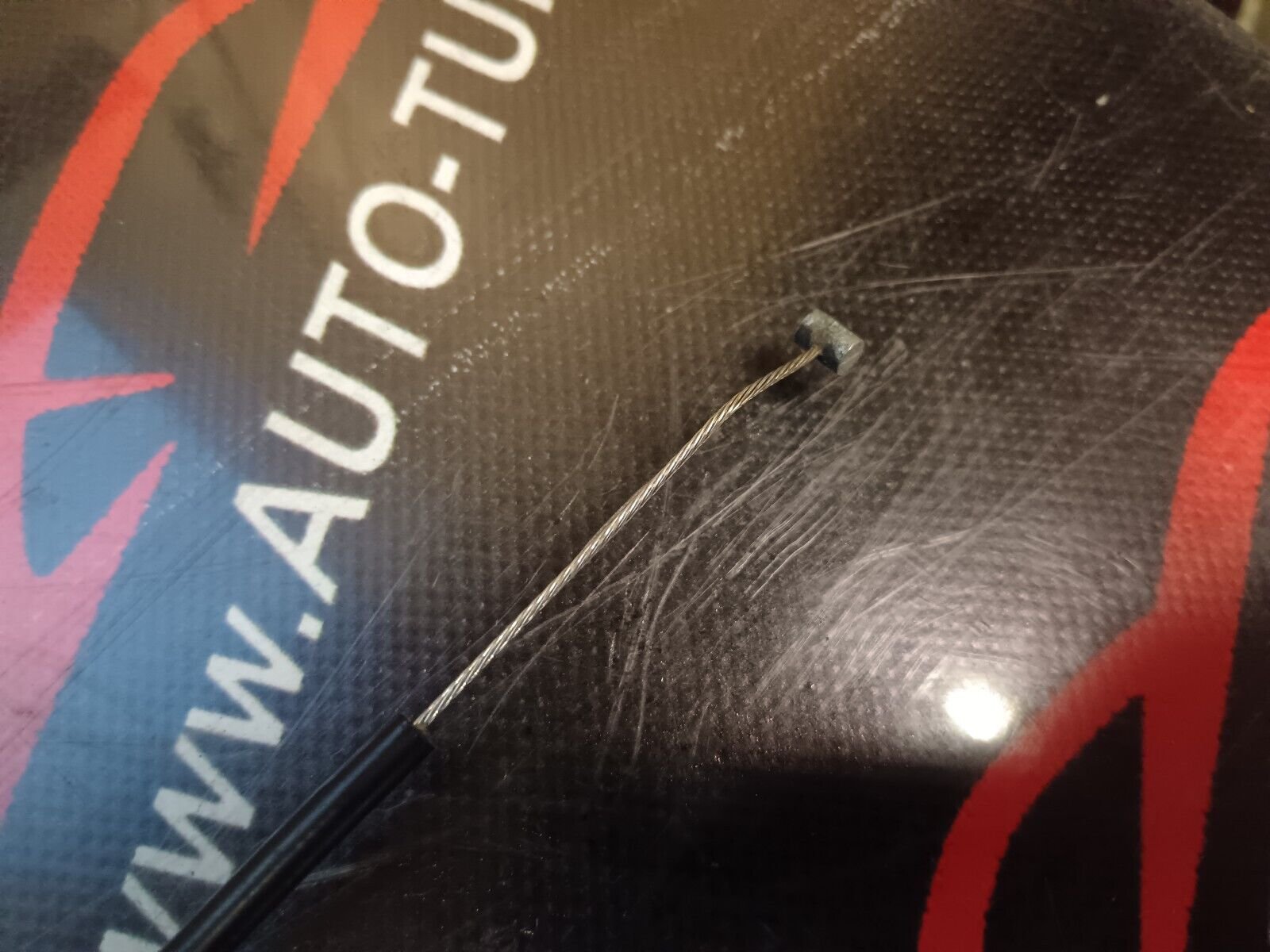 CABLE CAPOT BMW X3 REFERENCE: 8402615