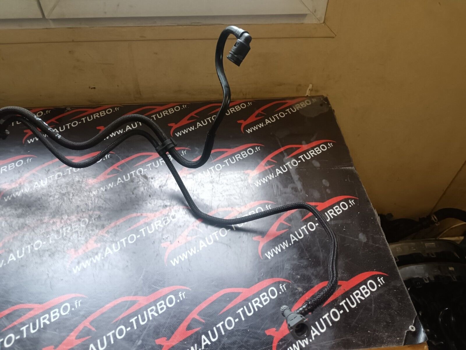 CONDUIT TUYAU PEUGEOT 308II REFERENCE: STU1408100