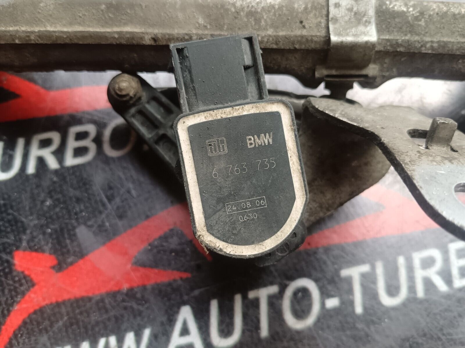 TRIANGLE SUPERIEURAVANT GAUCHE BMW SERIE 1 E87 120i 150CH REFERENCE: 6763699