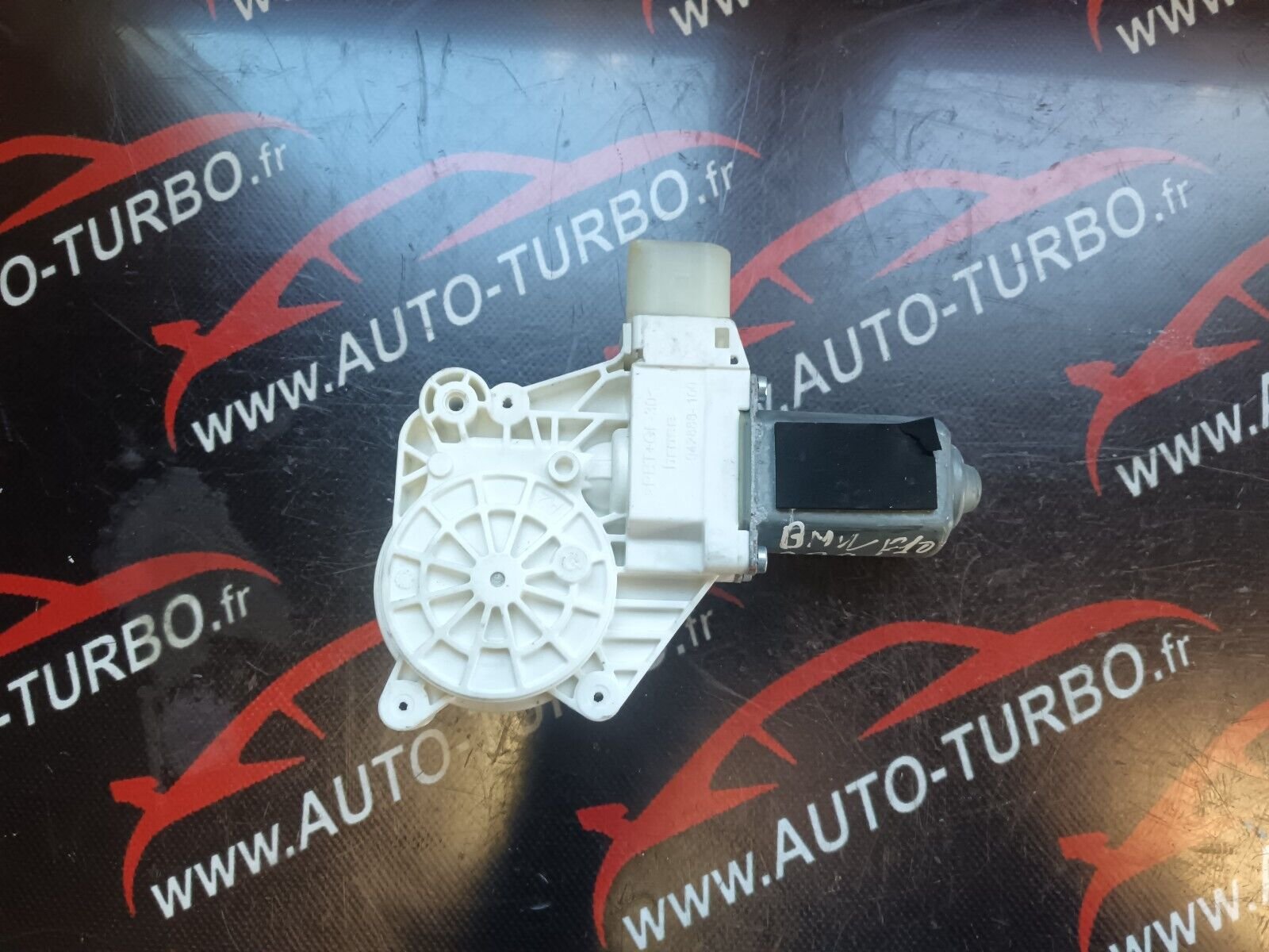 MOTEUR LEVE VITRE ARRIERE GAUCHE BMW F10 REFERENCE: 7182121