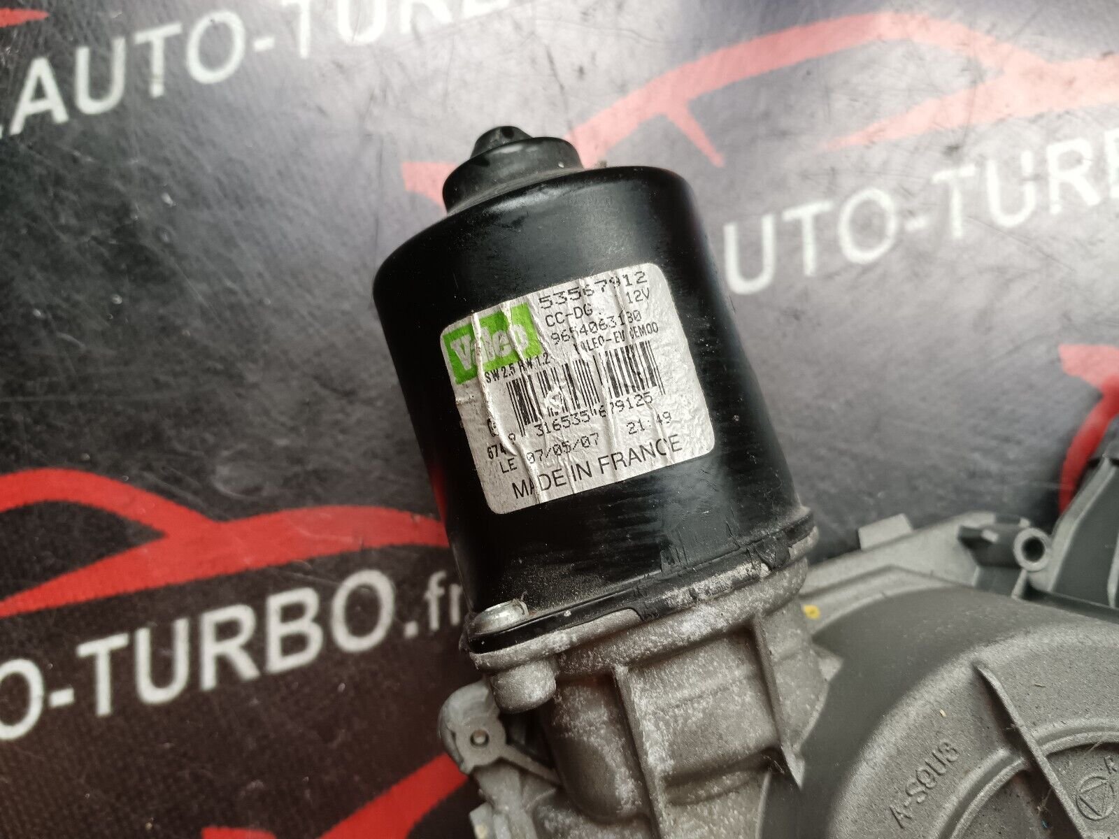 MOTEUR ESSUIE GLACE AVANT GAUCHE C4 PICASSO REFERENCE: 9654063180