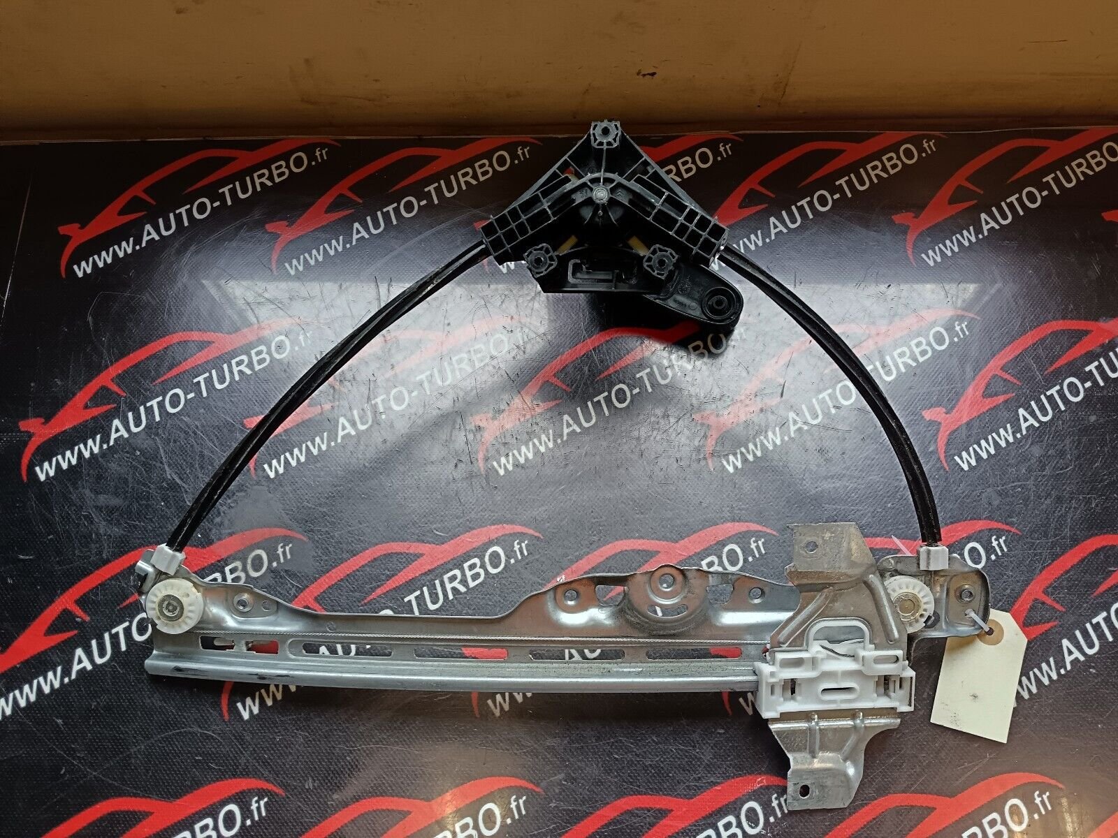 MECHANISME LEVE VITRE ARRIERE DROIT PEUGEOT 308SW 2 REFERENCE: 122423