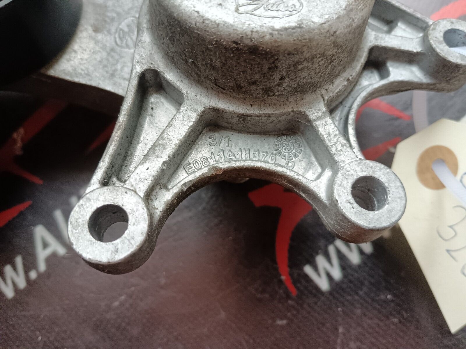 GALET TENDEUR COURROIE BMW 328i GT