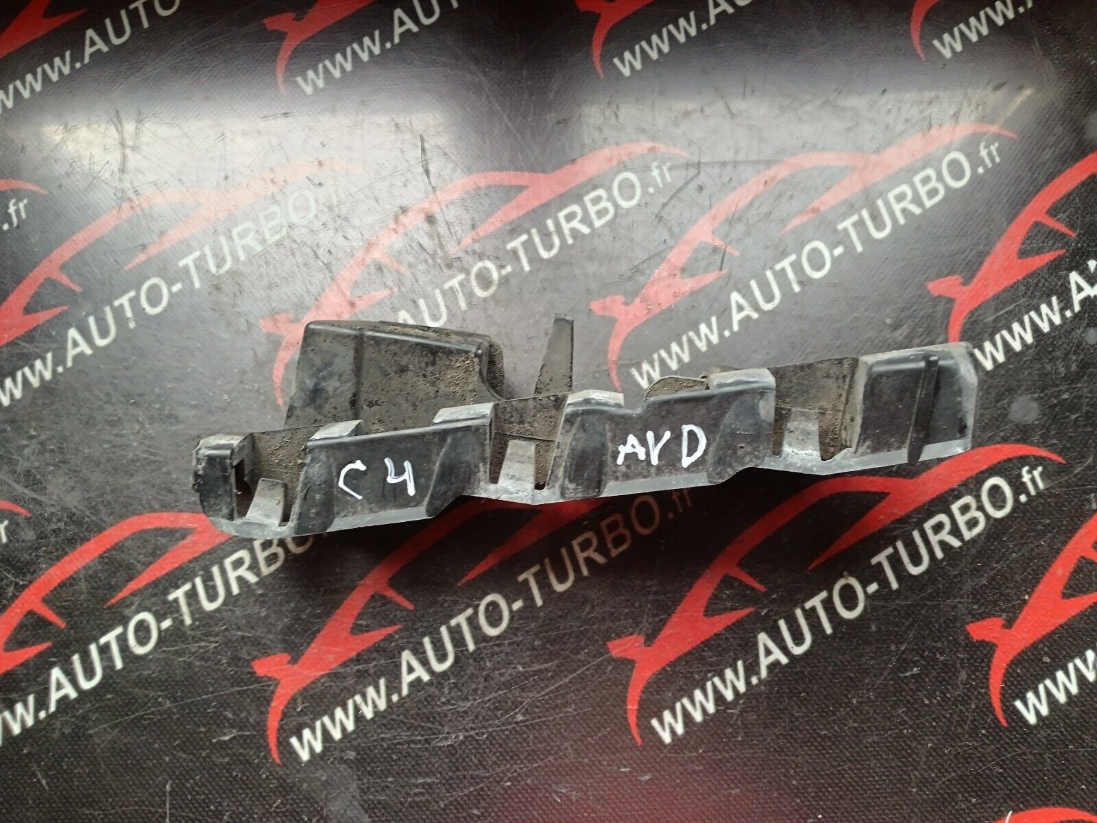 SUPPORT PARE CHOC AVANT DROIT CITROEN C4 1.6VTI 90CH COUPE REFERENCE: 9652507280