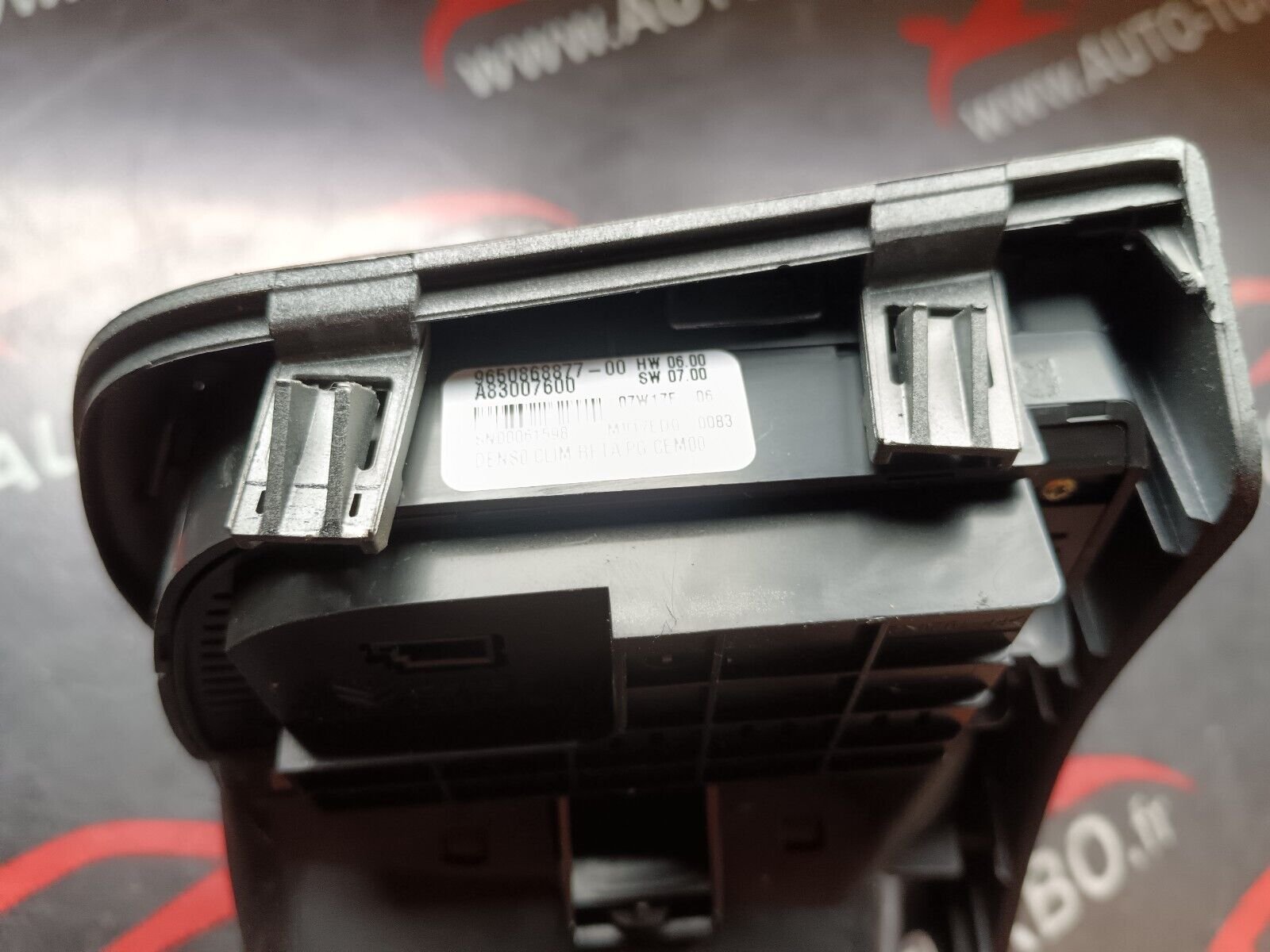 COMMANDE CHAUFFAGE AVANT DROIT C4 PICASSO REFERENCE: 9650868877