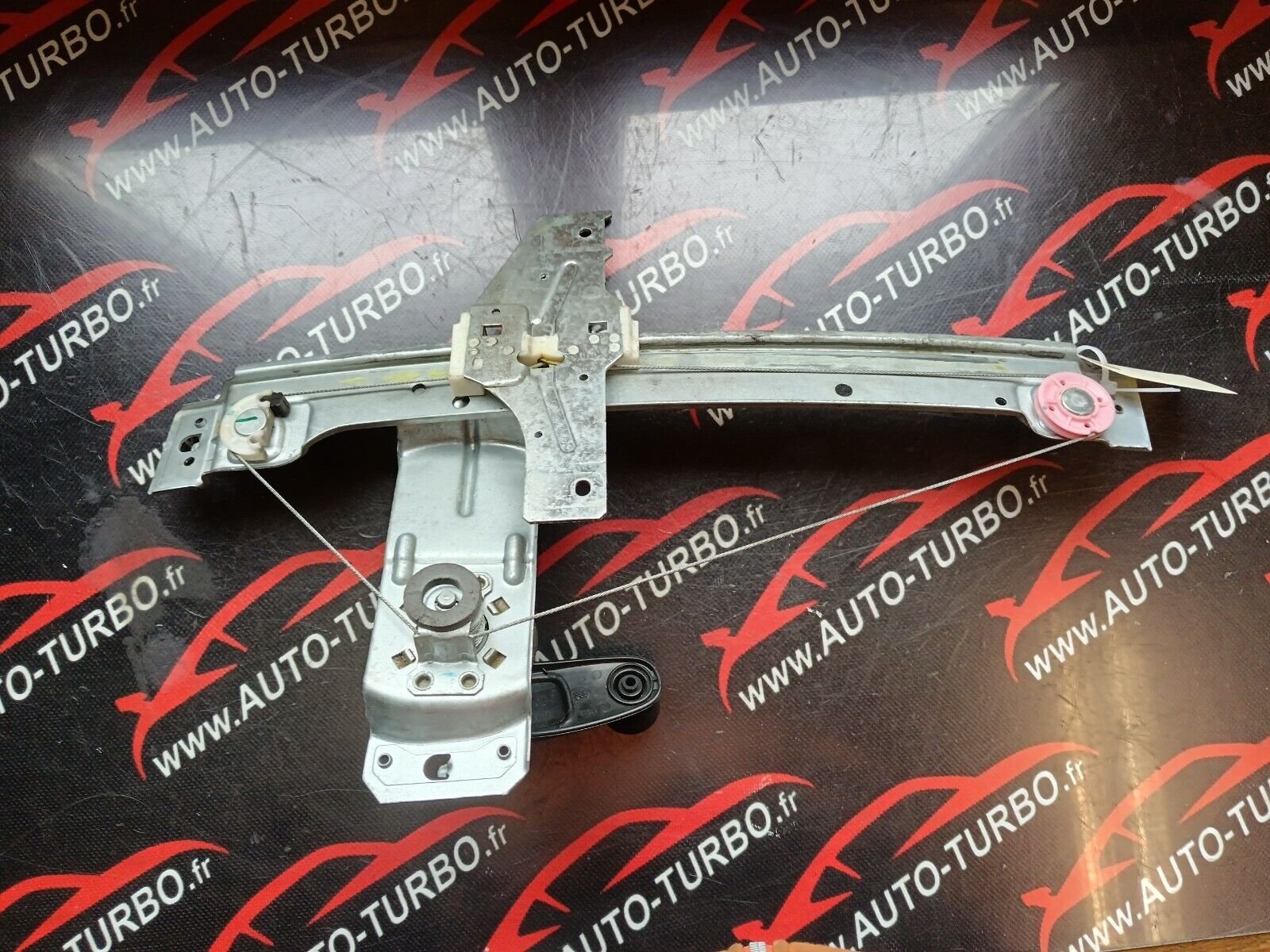 MECHANISME LEVE VITRE ARRIERE DROIT PEUGEOT 207 REFERENCE: 9650768080