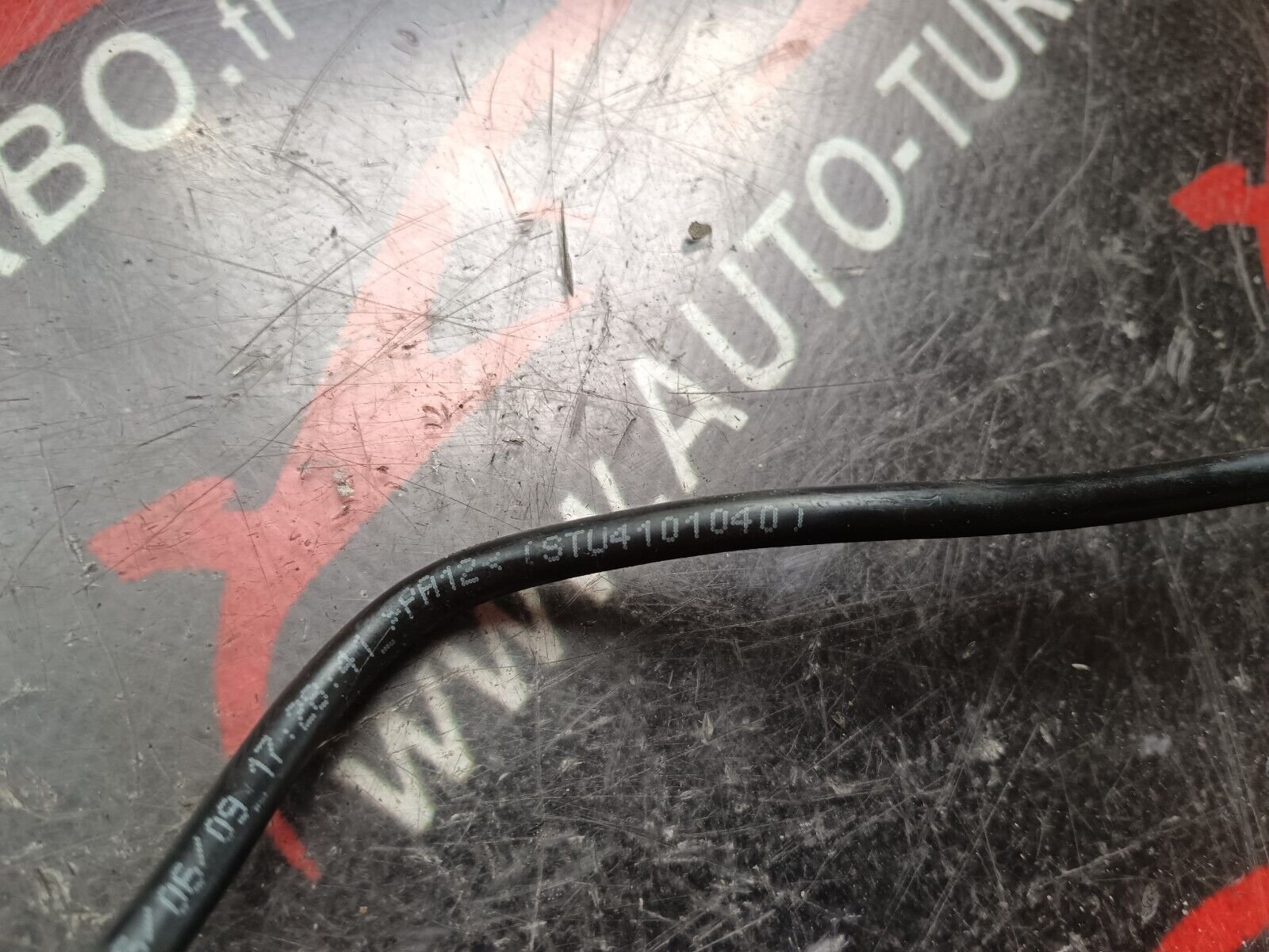 TUYAU CONDUIT CITROEN C4 1.6VTI 90CH COUPE REFERENCE: STU4101040