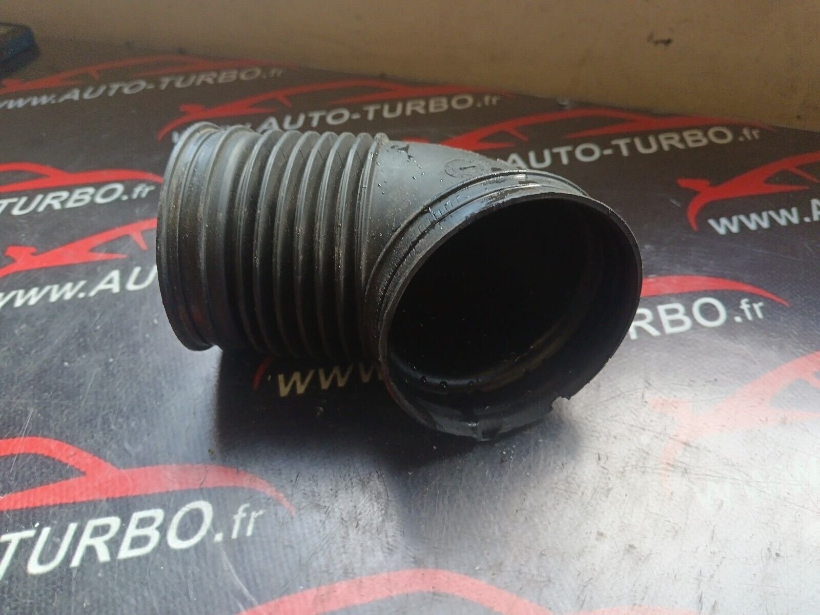 TUYAU DURIT BMW SERIE 1 120i REFERENCE: 7532755