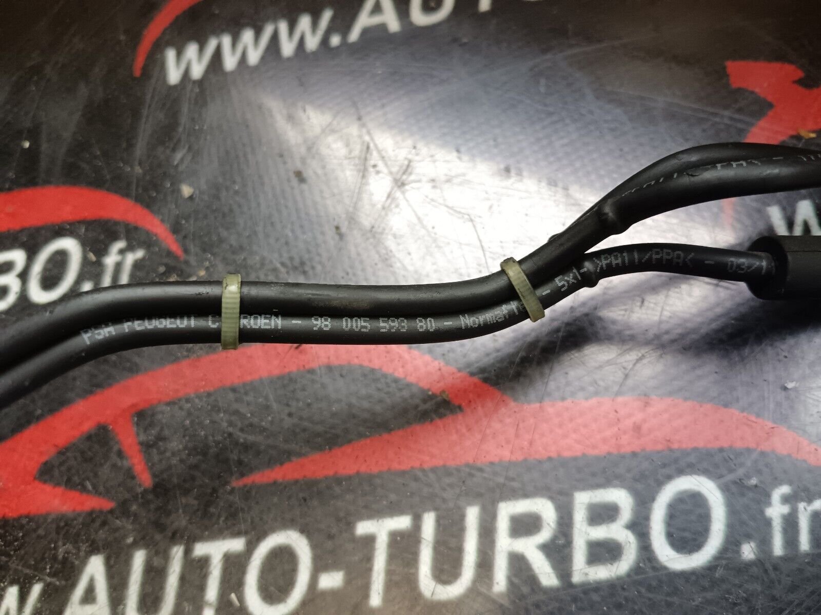 TUYAU CONDUIT  PEUGEOT 2008 1.6eHDI