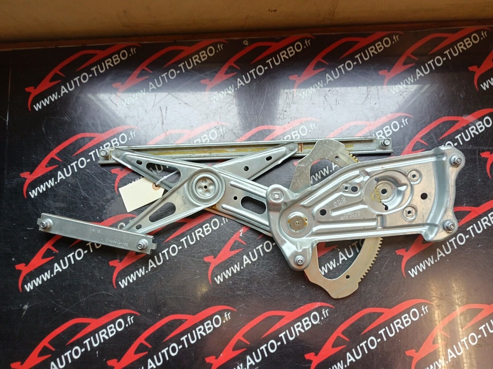 MECHANISME LEVE VITRE ARRIERE GAUCHE SCENIC 3 REFERENCE: 910585103