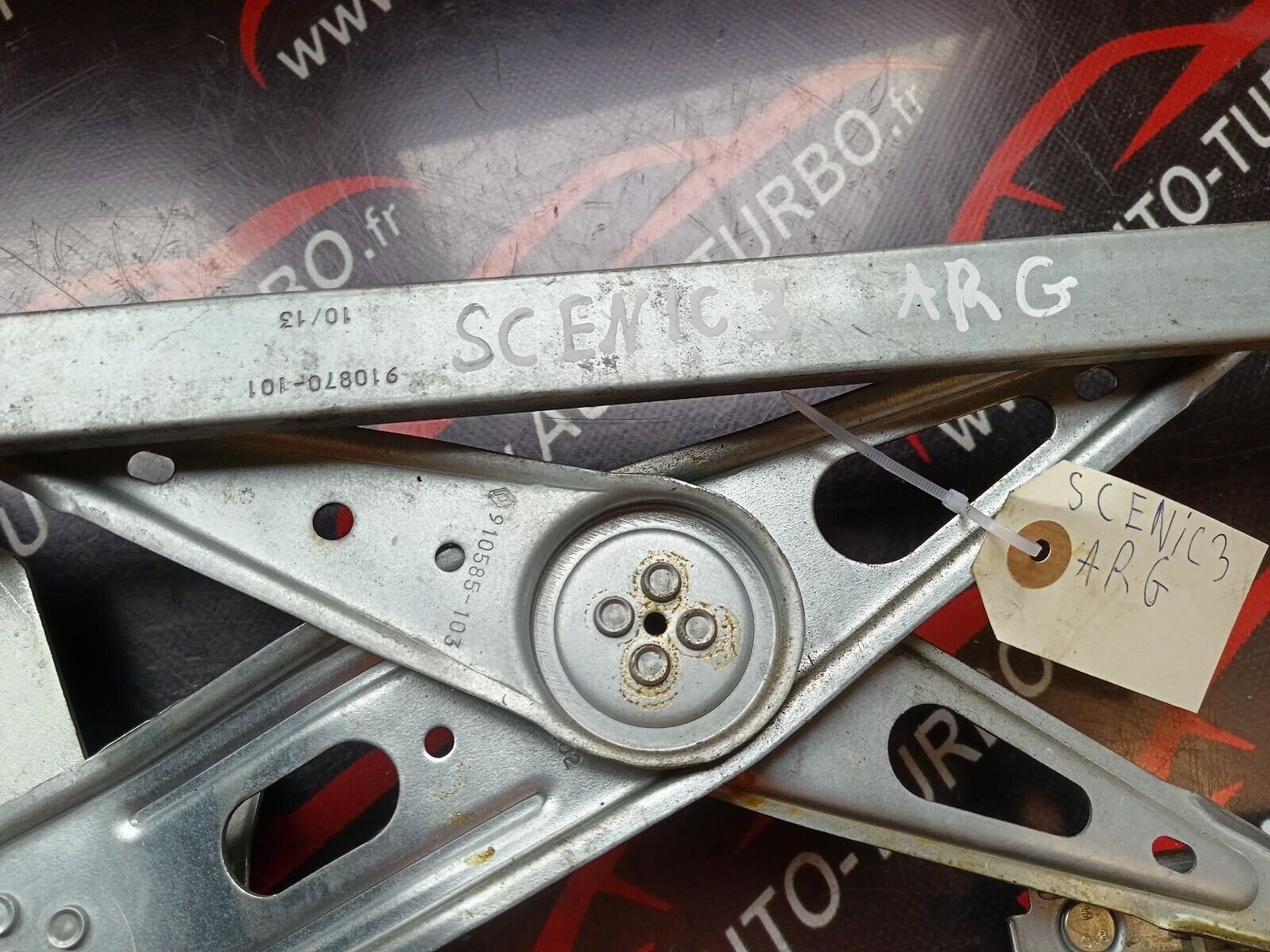 MECHANISME LEVE VITRE ARRIERE GAUCHE SCENIC 3 REFERENCE: 910585103