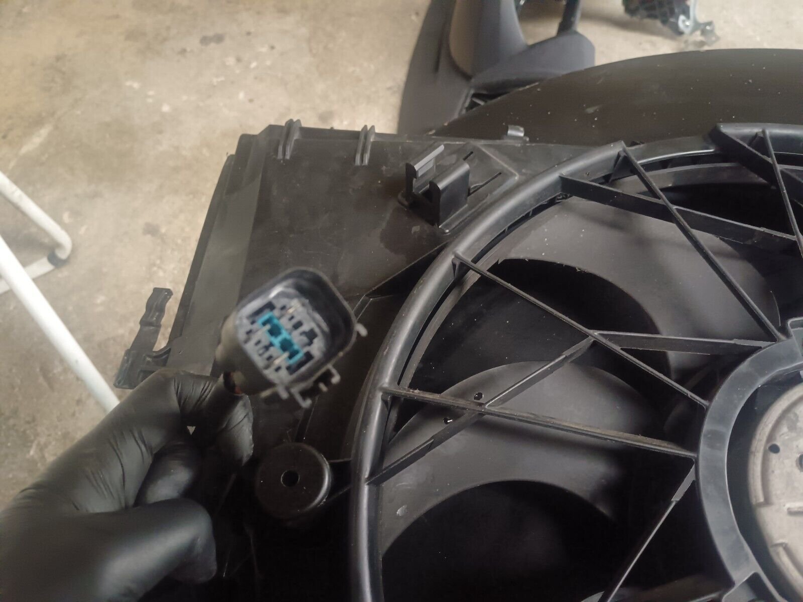 VENTILATEUR ELECTRIQUE BMW SERIE 1 120i 150CH REFERENCE: 69256939