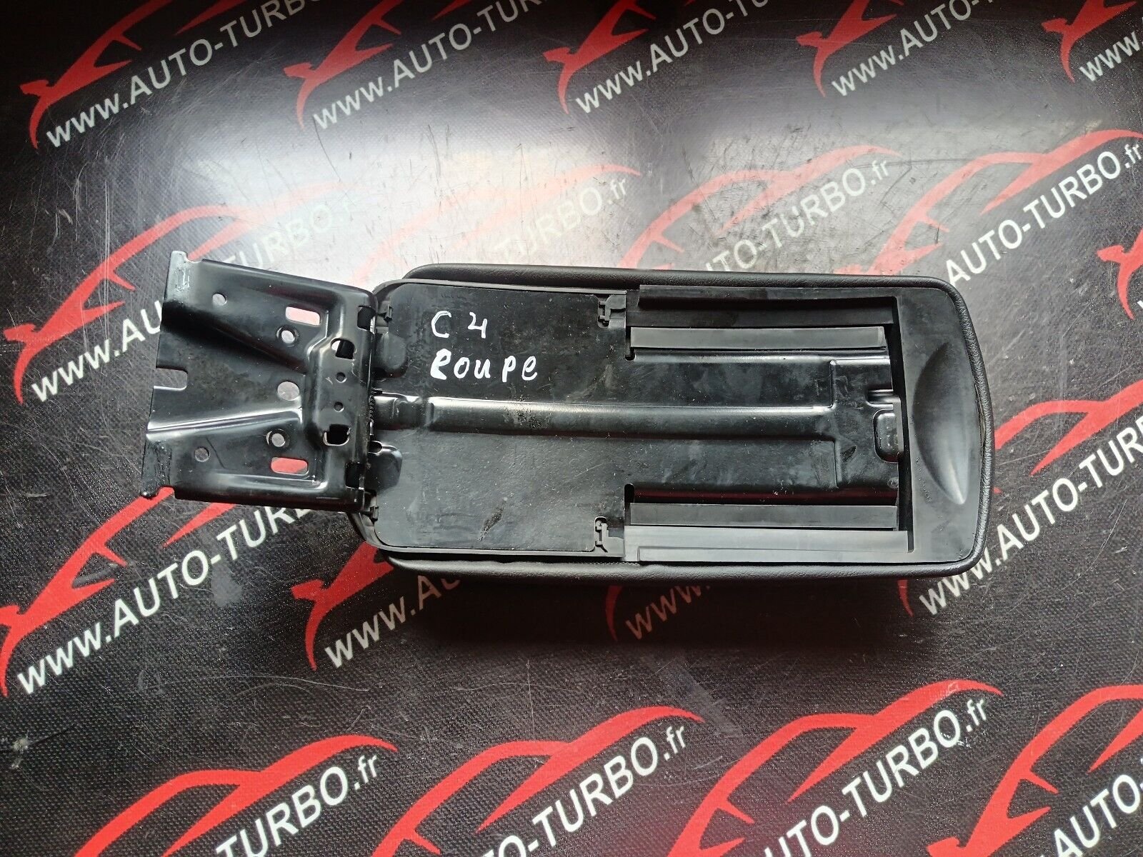 ACCOUDOIR CITROEN C4 1.6VT 90CH COUPE