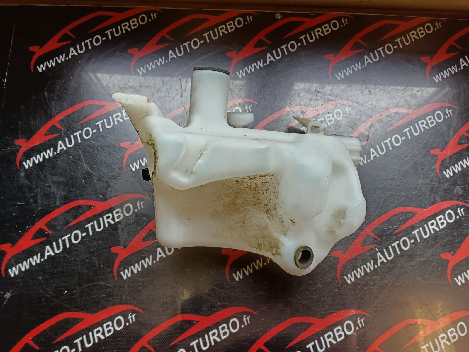 VASE DE LAVE GLACE CITROEN C4 PICASSO REFERENCE: 9681875180