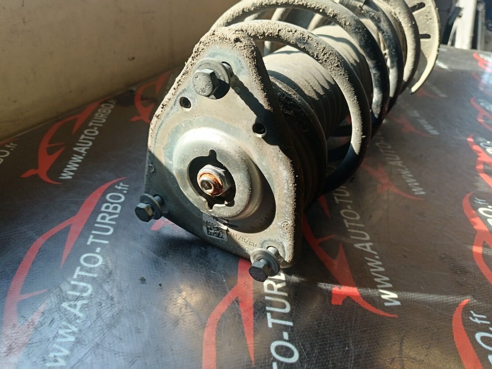 AMORTISSEUR AVANT DROIT PEUGEOT 308II REFERENCE: 9816394580