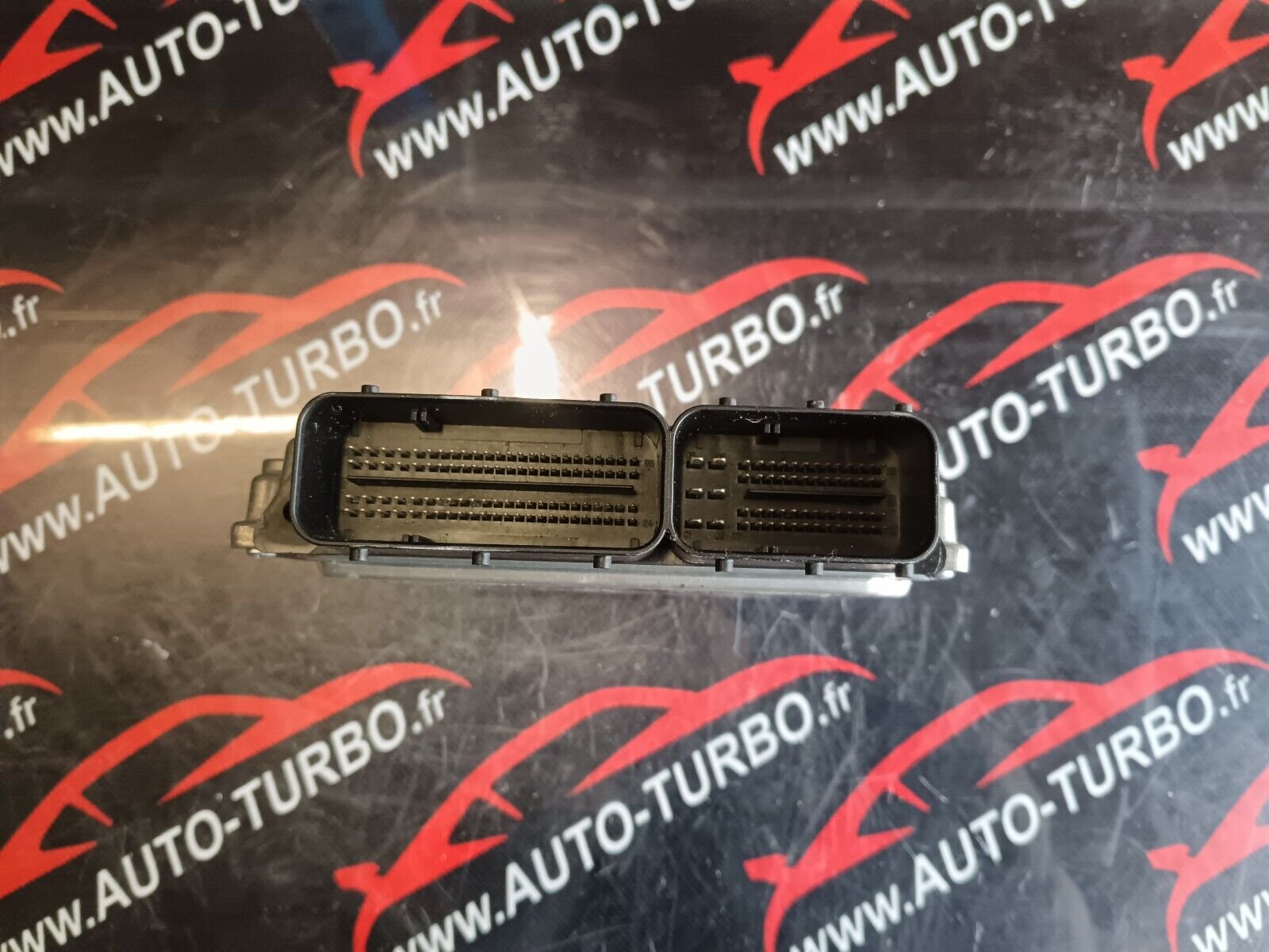 ECU CALCULATEUR MOTEUR BMW SERIE 1-3 REFERENCE: 7811701