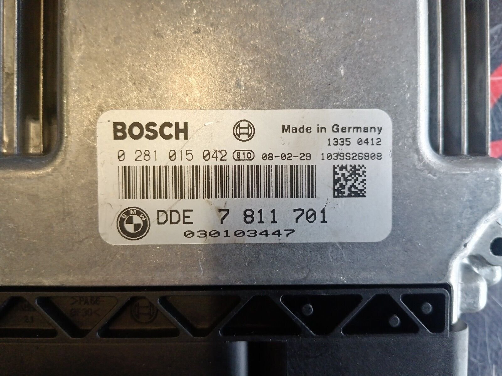 ECU CALCULATEUR MOTEUR BMW SERIE 1-3 REFERENCE: 7811701