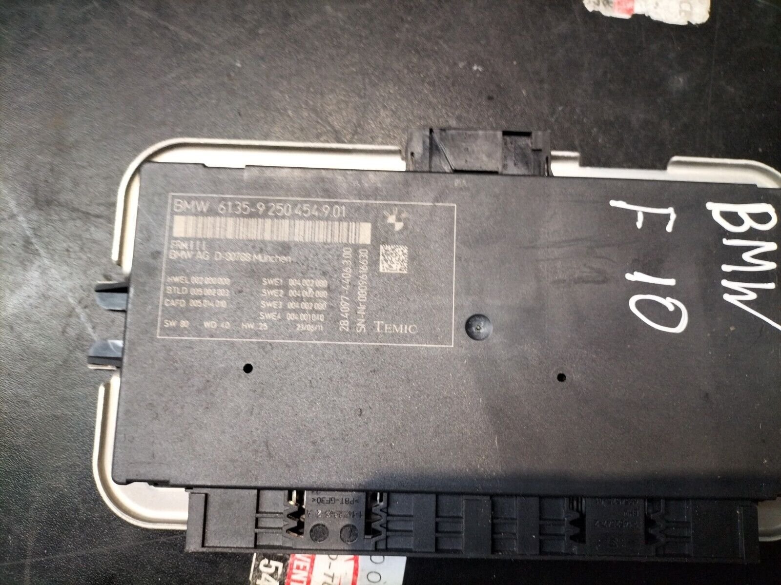 MODULE ELECTRONIQUE DE CARROSERIE BMW F10 6135-9250454901