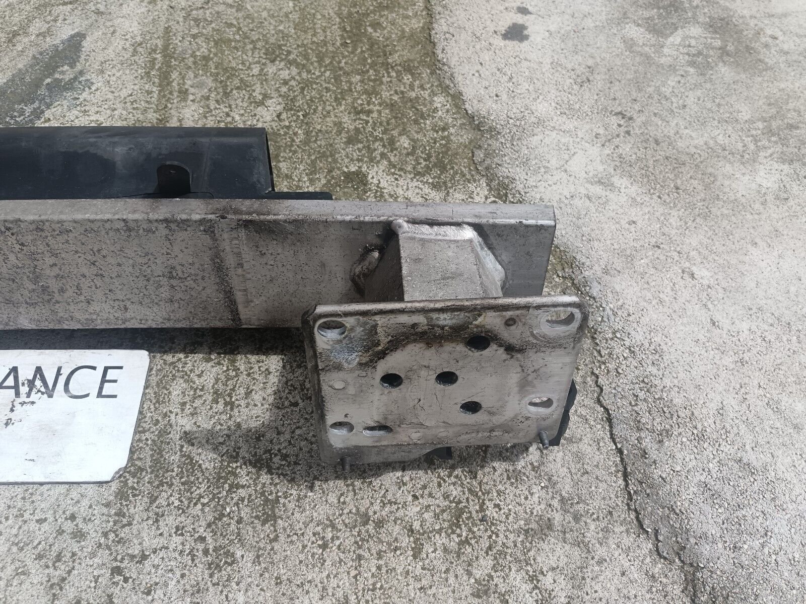 TRAVERS AVANT CITROEN C4 1.6VTI 90CH COUPE REFERENCE: 543576