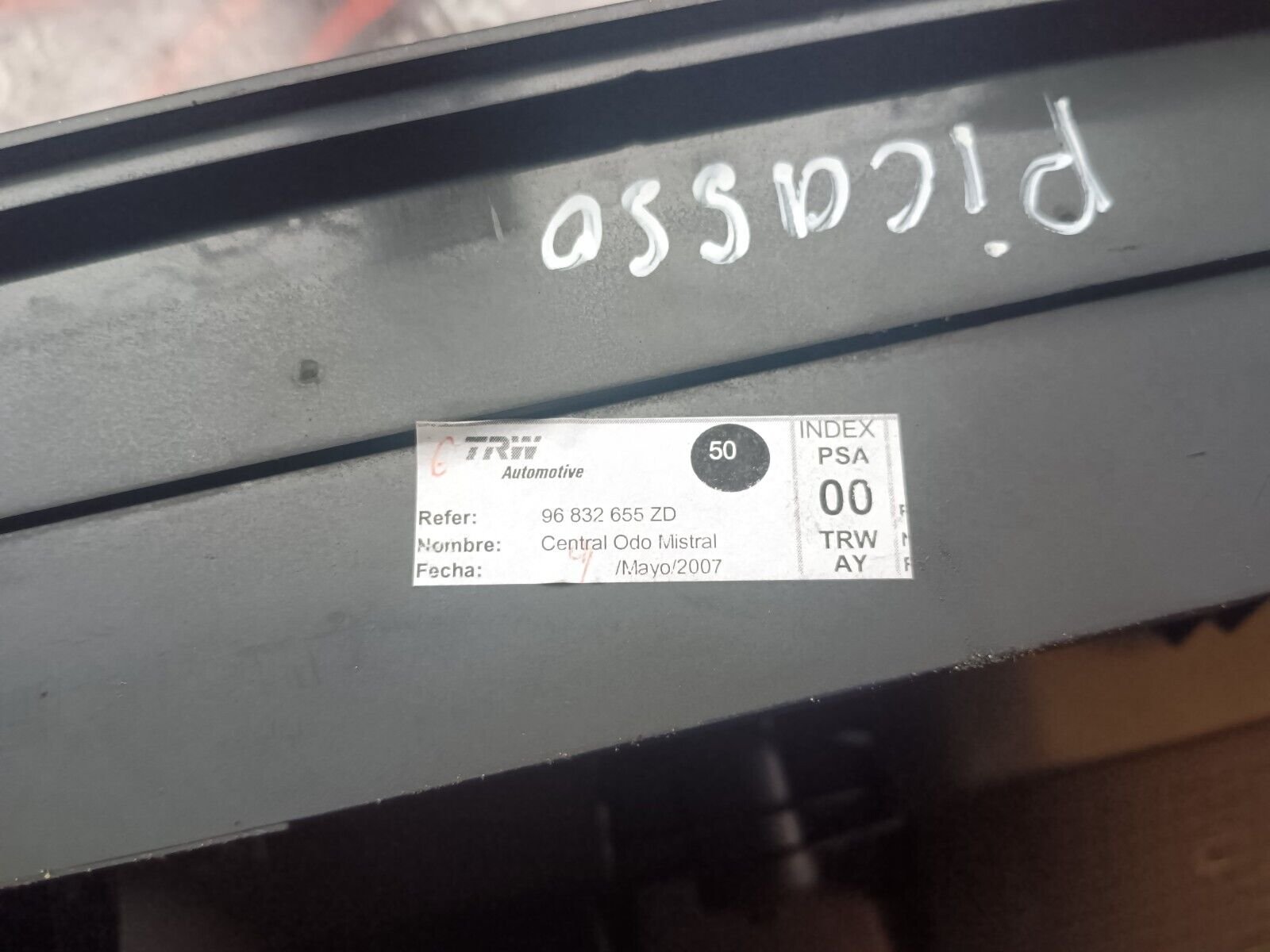 GRILLE D'AERATION CENTRALE CITROEN C4 PICASSO REFERENCE: 96832655