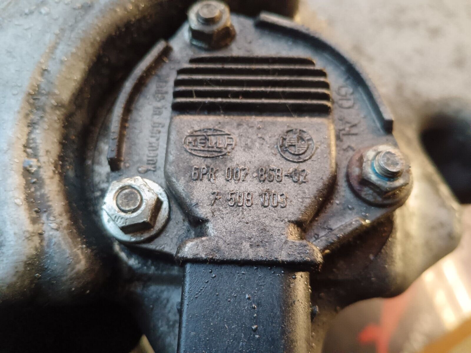 CARTER MOTEUR BMW 520D 320D 130CH REFERENCE: 77850719