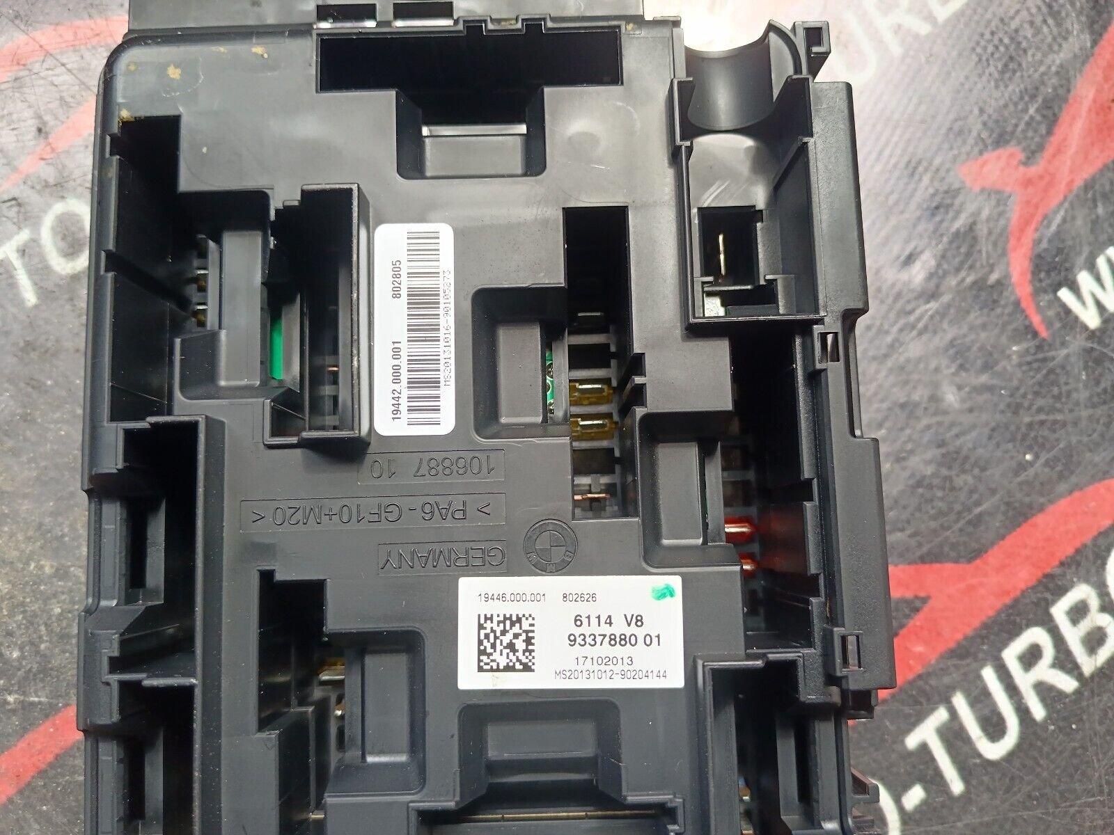 BOITIERE A FUSIBLES BMW 328i GT F34 REFERENCE: 9337880