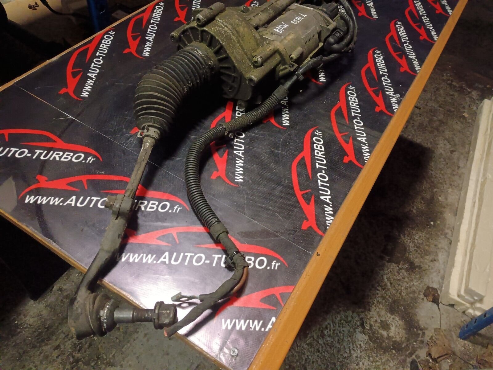 CREMAILLERE ASSISTEE BMW SERIE1 REFERENCE: 7788678