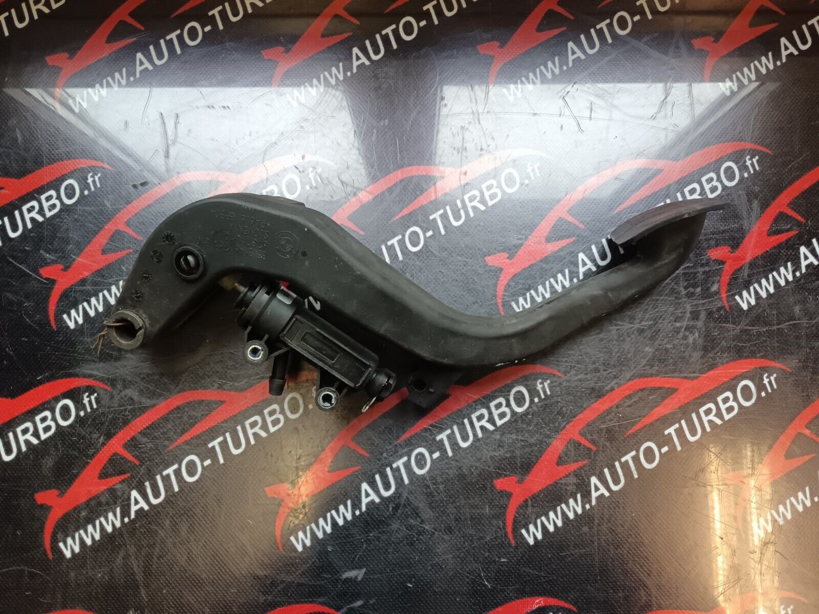 PEDALE EMBREYAGE  BMW SERIE 1 E87 678711/10