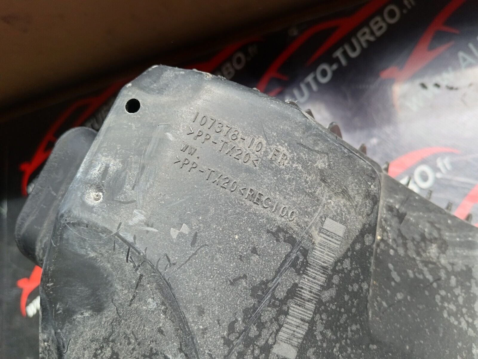 BOITE FILTRE A AIRE BMW 328i GT F34 REFERENCE: 107378