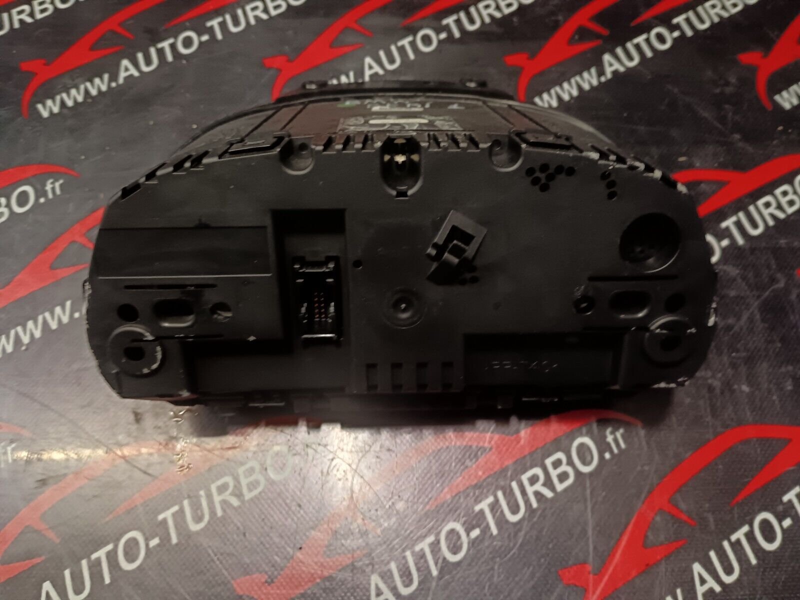 BLOC COMPTEURS VITESSE BMW SERIE 1 REFERENCE: 1041568