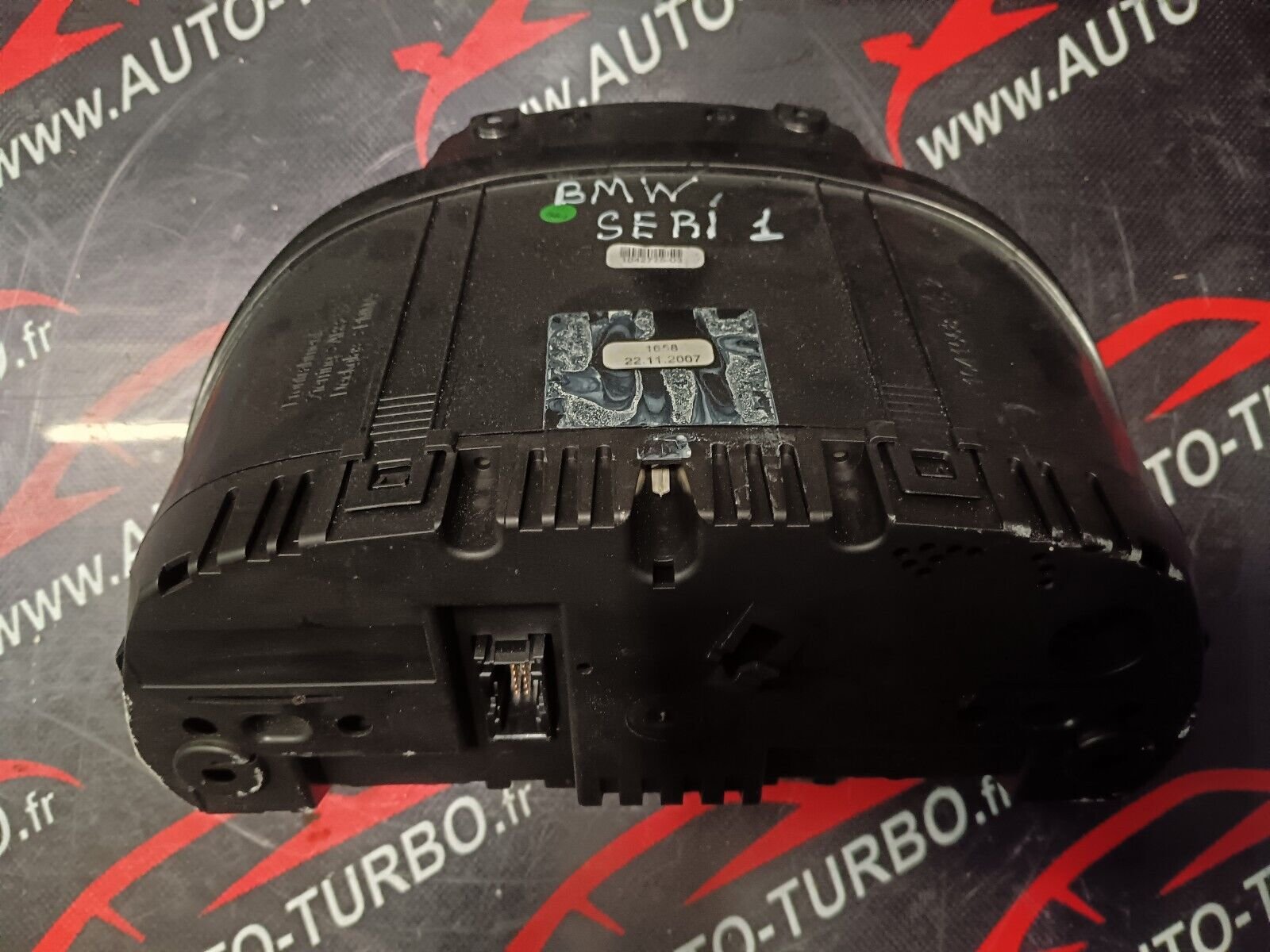 BLOC COMPTEURS VITESSE BMW SERIE 1 REFERENCE: 1041568