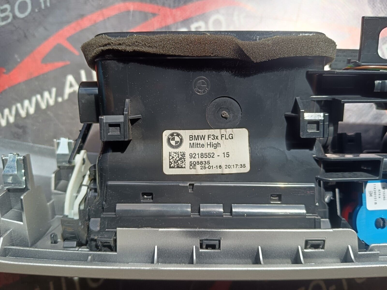 AERATEUR GRILLE DEN VENTILATION BMW 328i GT F34 REFERENCE: 92312069